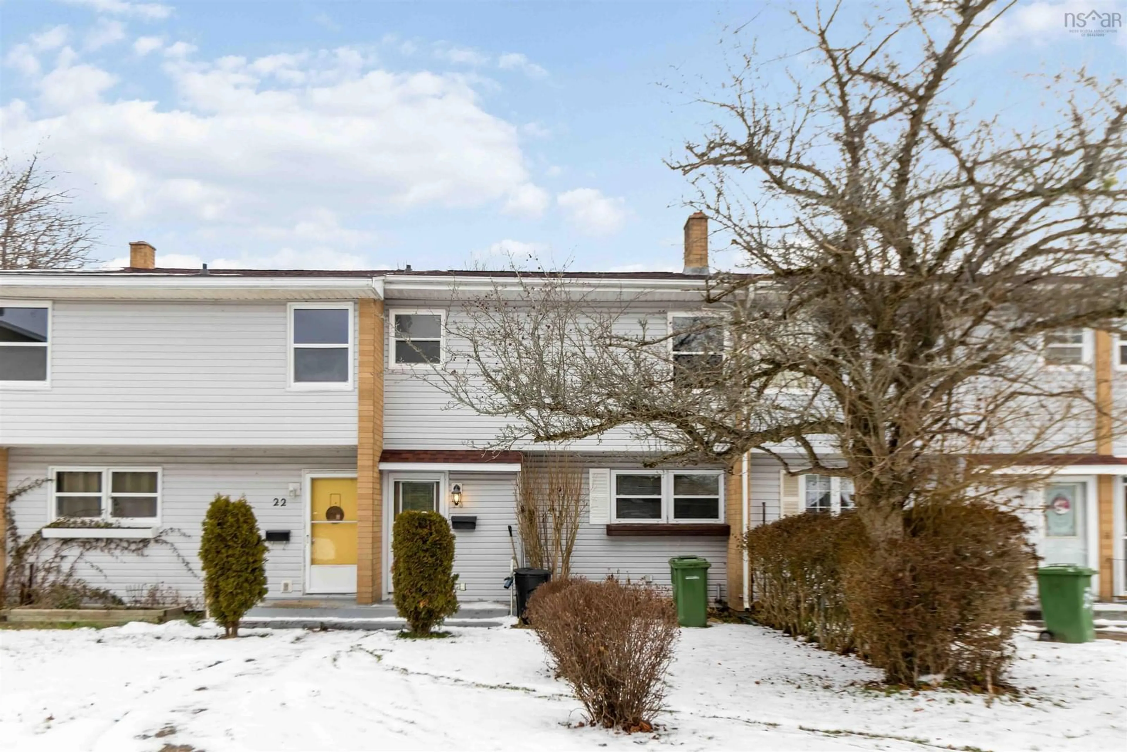 Home with vinyl exterior material, street for 23 Aberdeen Crt, Woodlawn Nova Scotia B2X 1K4