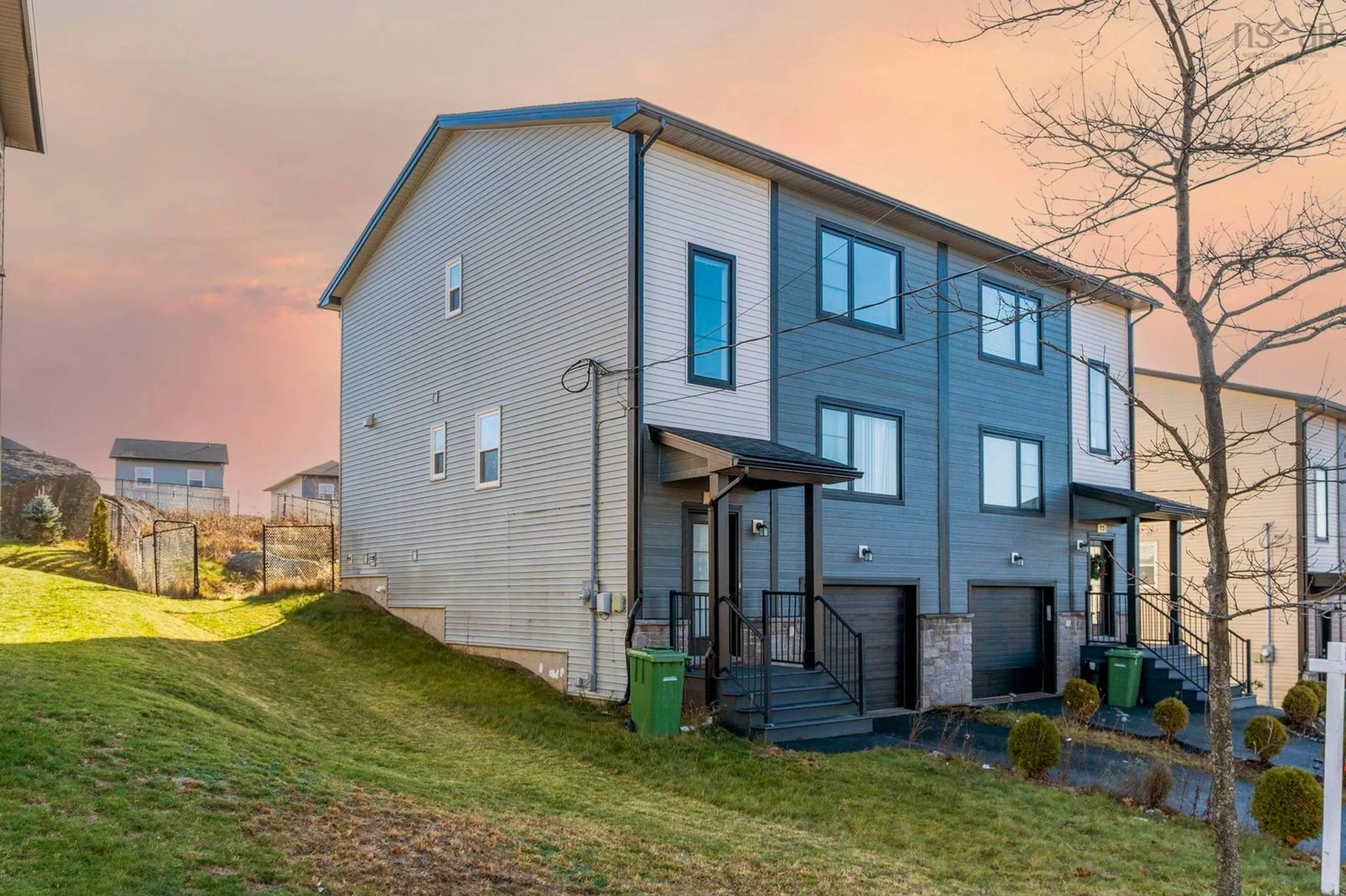 A pic from outside/outdoor area/front of a property/back of a property/a pic from drone, unknown for 25 Titanium Cres, Halifax Nova Scotia B3P 0J3