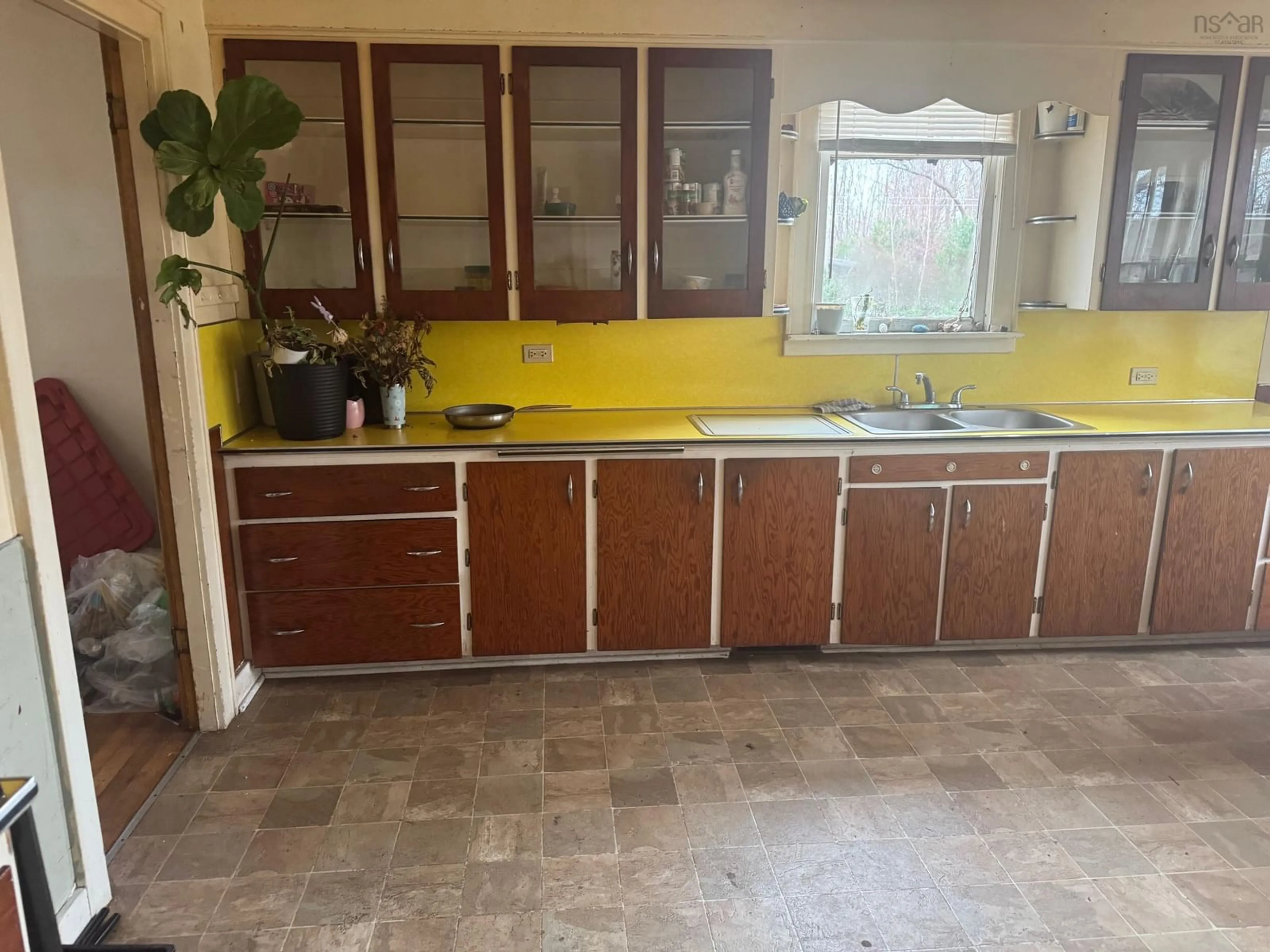 Standard kitchen, unknown for 79 Elm Street, Bridgewater Nova Scotia B4V 2V5