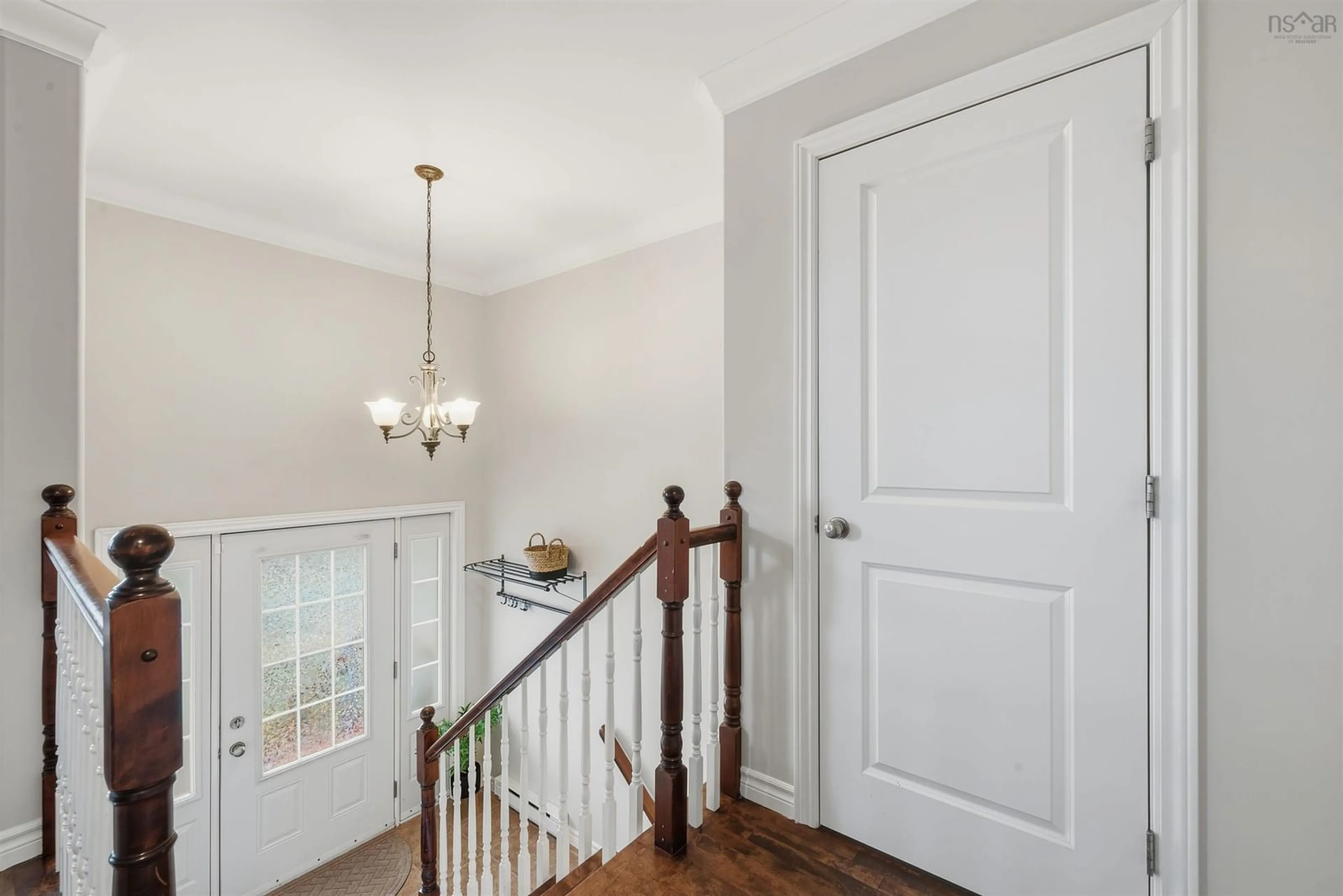 Indoor entryway for 69 Outrigger Cres, Halifax Nova Scotia B3M 4V9