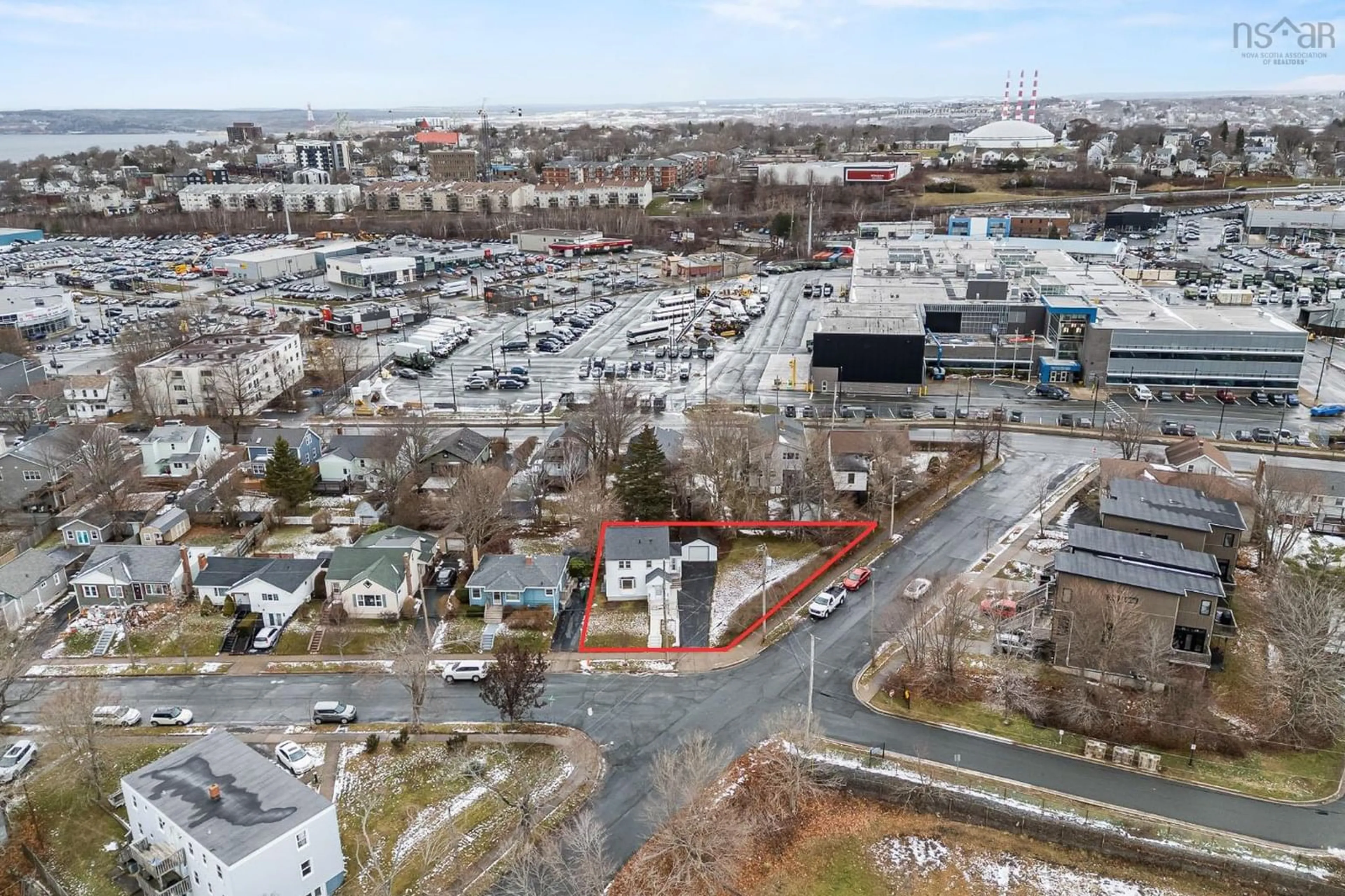 A pic from outside/outdoor area/front of a property/back of a property/a pic from drone, unknown for 3381 Claremont St, Halifax Nova Scotia B3L 3L6