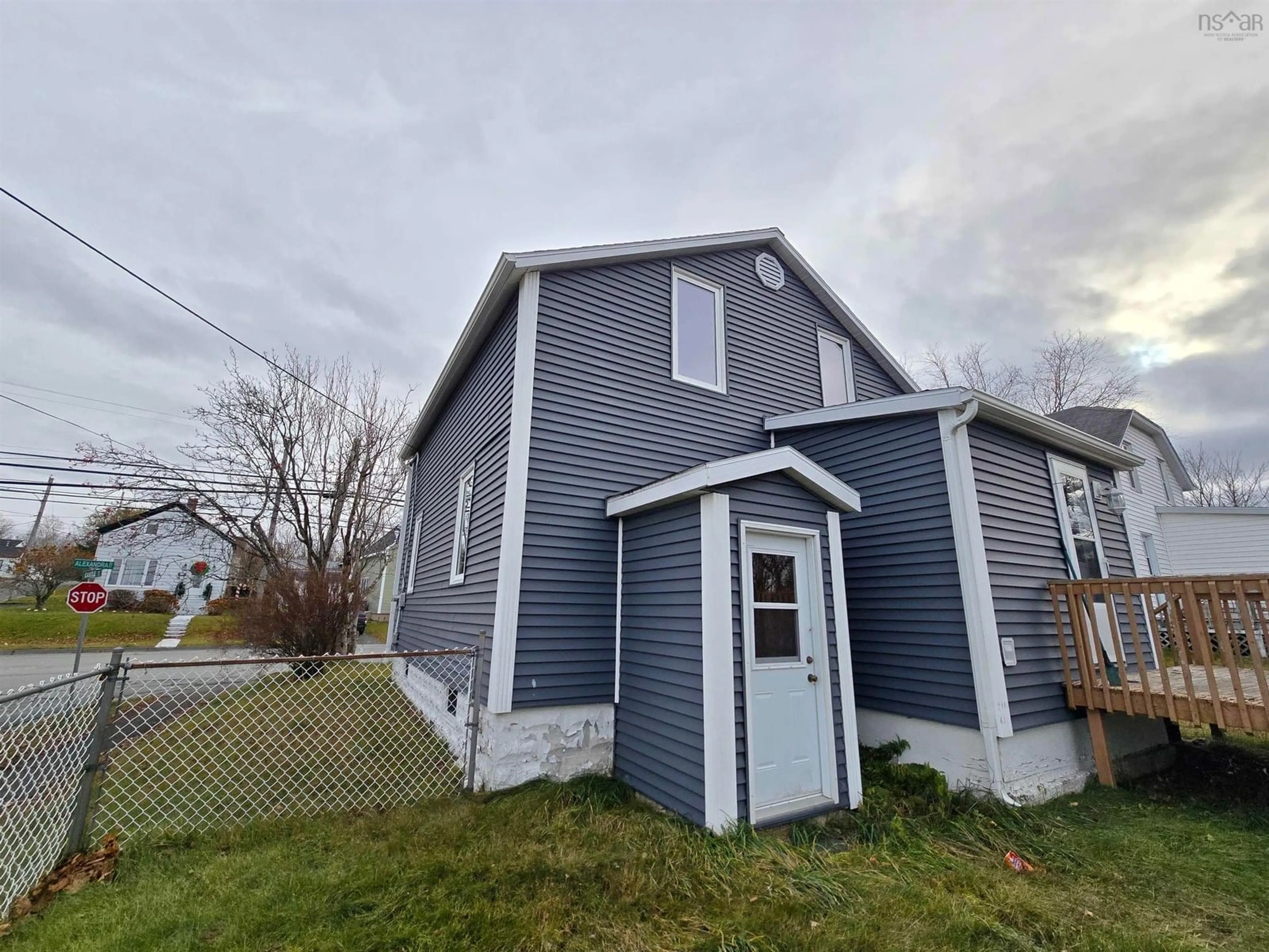 Unknown for 374 Alexandra St, Sydney Nova Scotia B1S 2G4