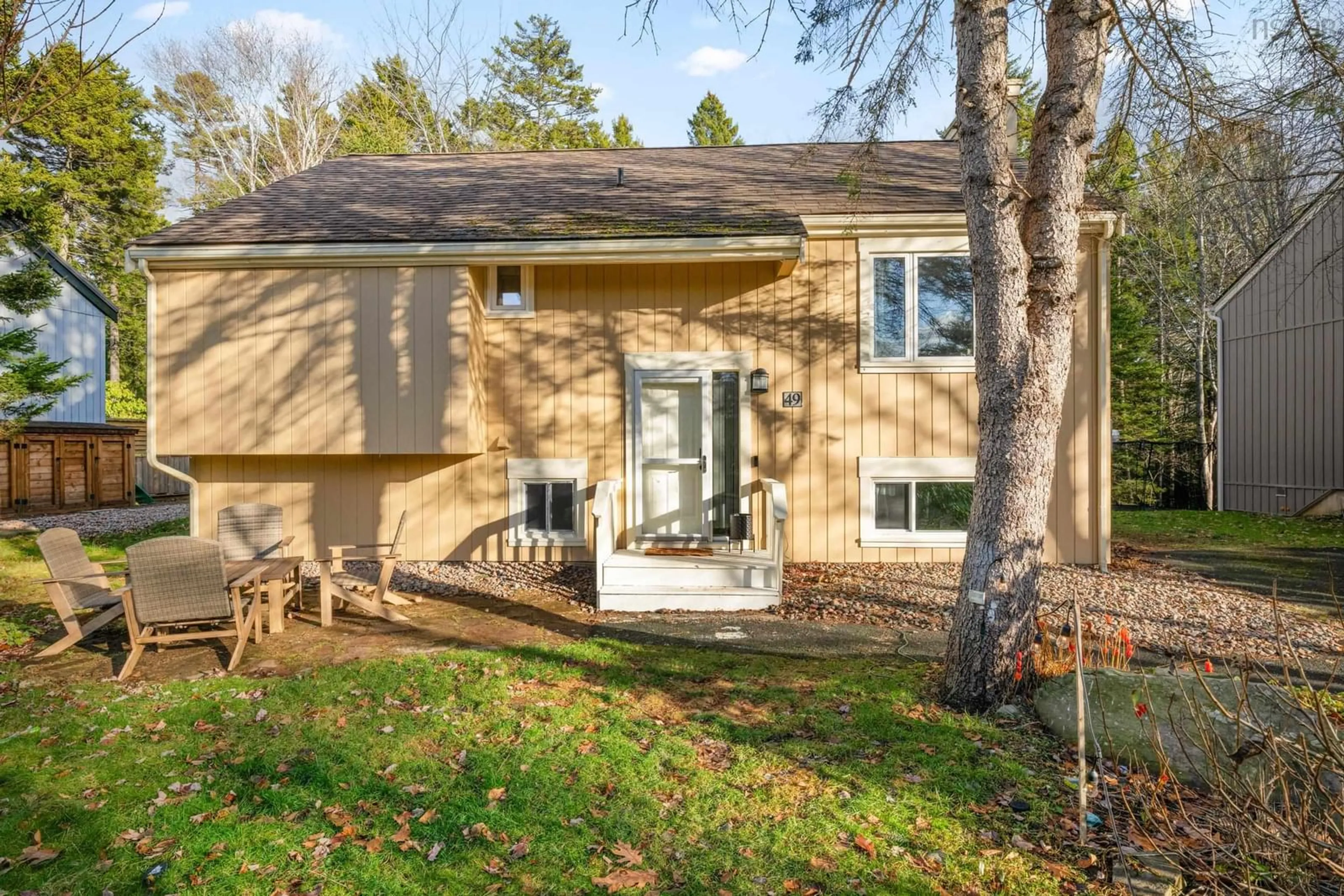 Unknown for 49 Village Cres, Bedford Nova Scotia B4A 1J3