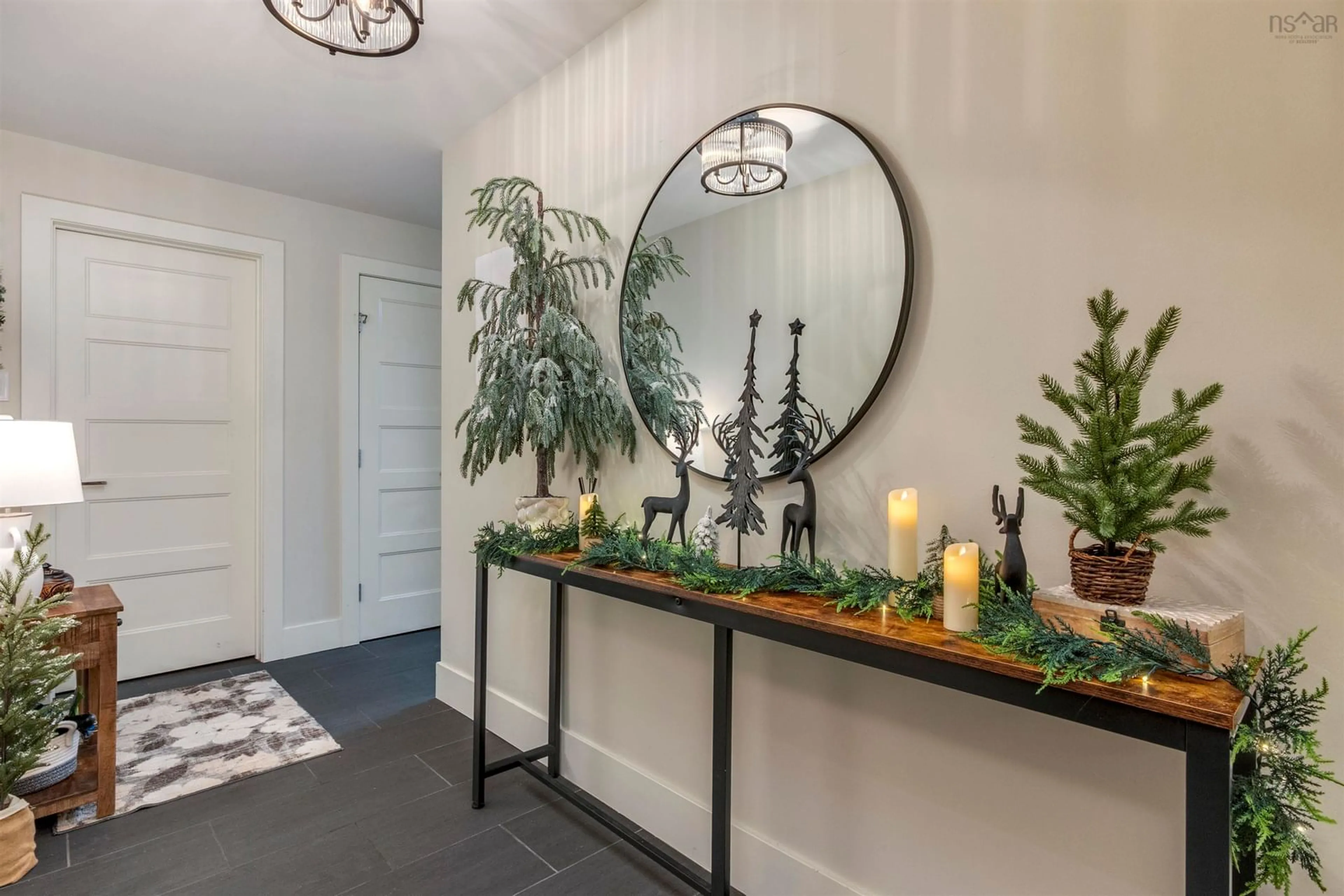 Indoor entryway for 15 Kings Warf Pl #305, Dartmouth Nova Scotia B2Y 0C2