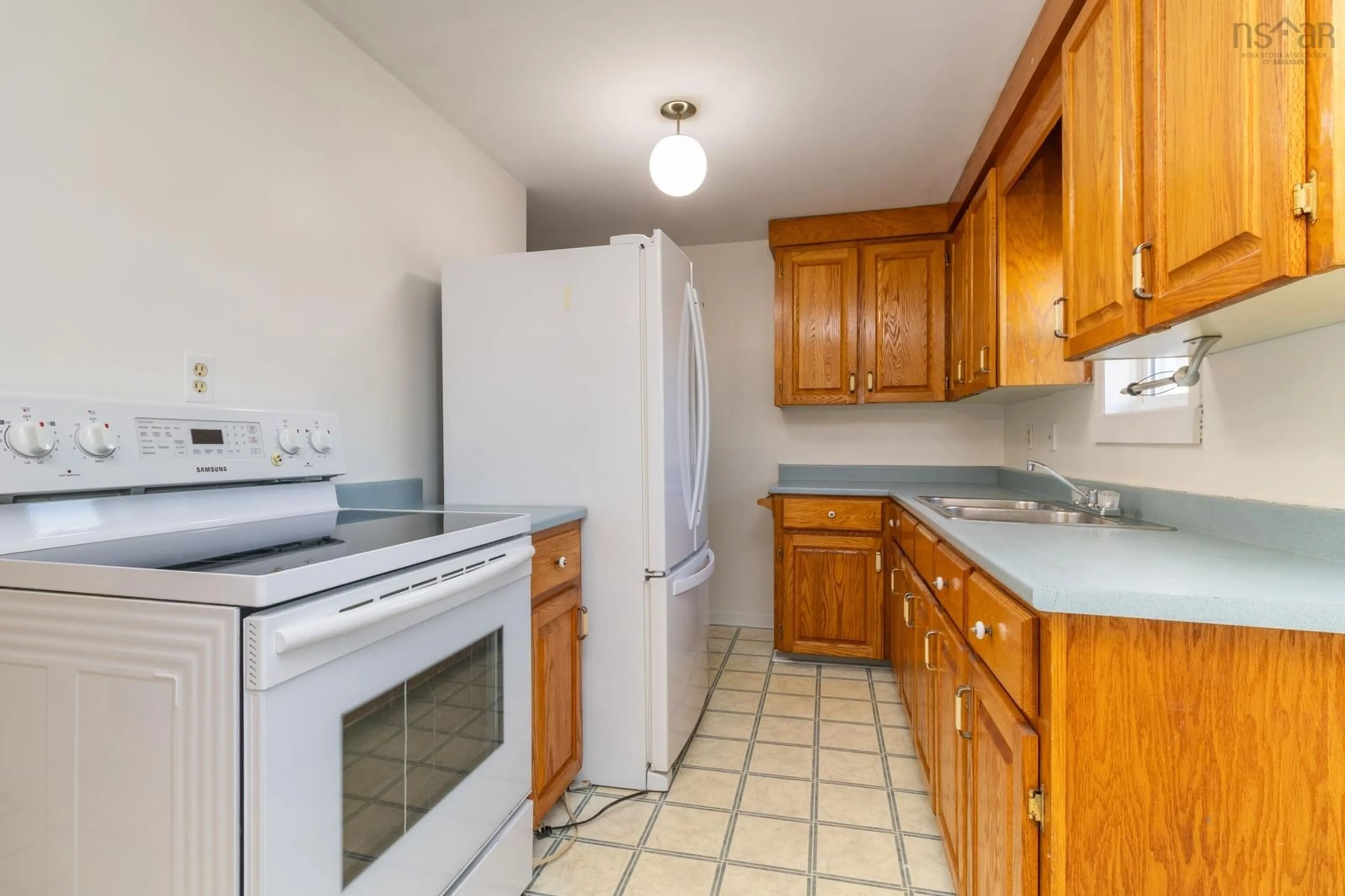 Standard kitchen, unknown for 3 Baker St, Yarmouth Nova Scotia B5A 2W6