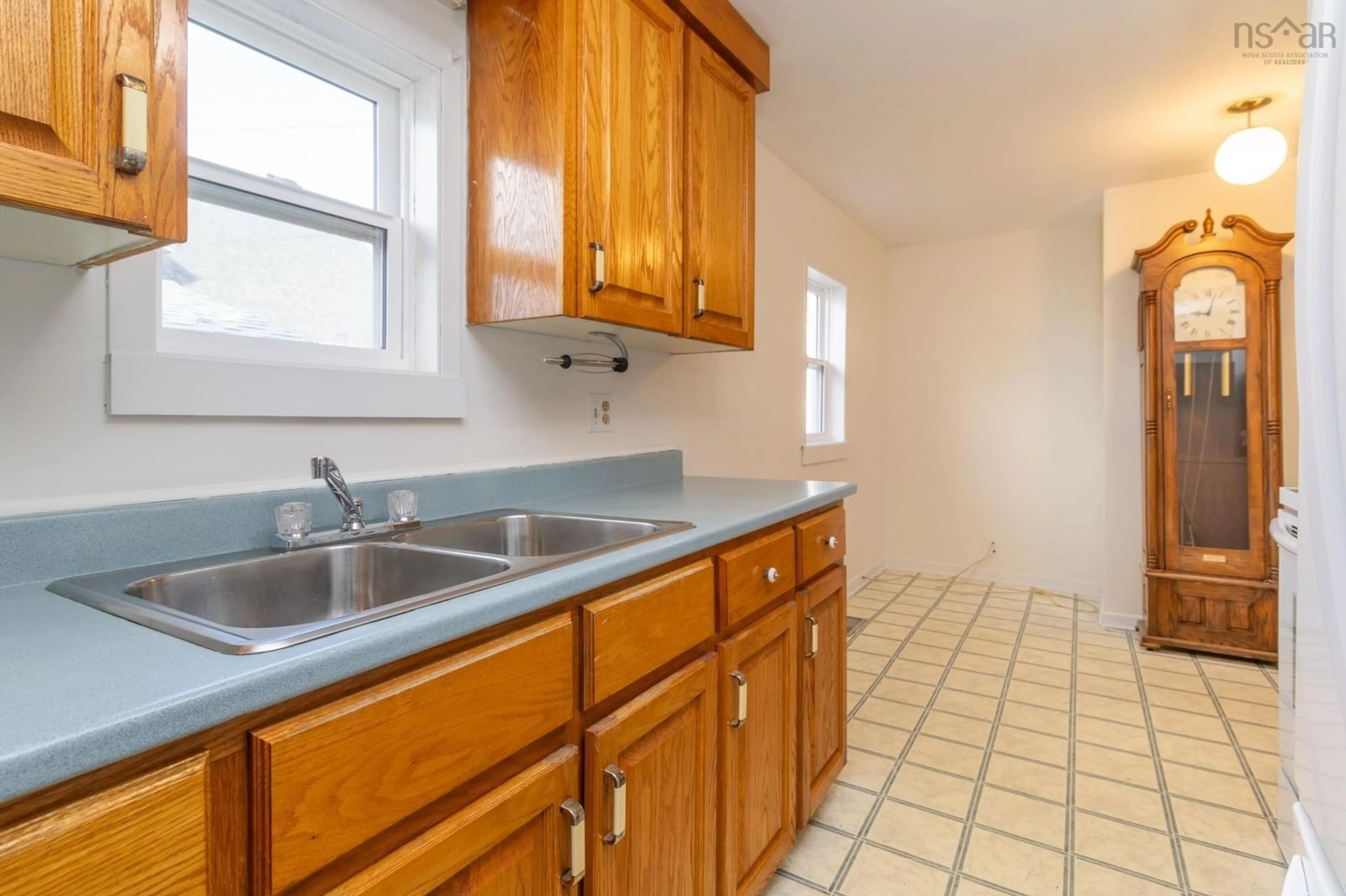 Standard kitchen, unknown for 3 Baker St, Yarmouth Nova Scotia B5A 2W6