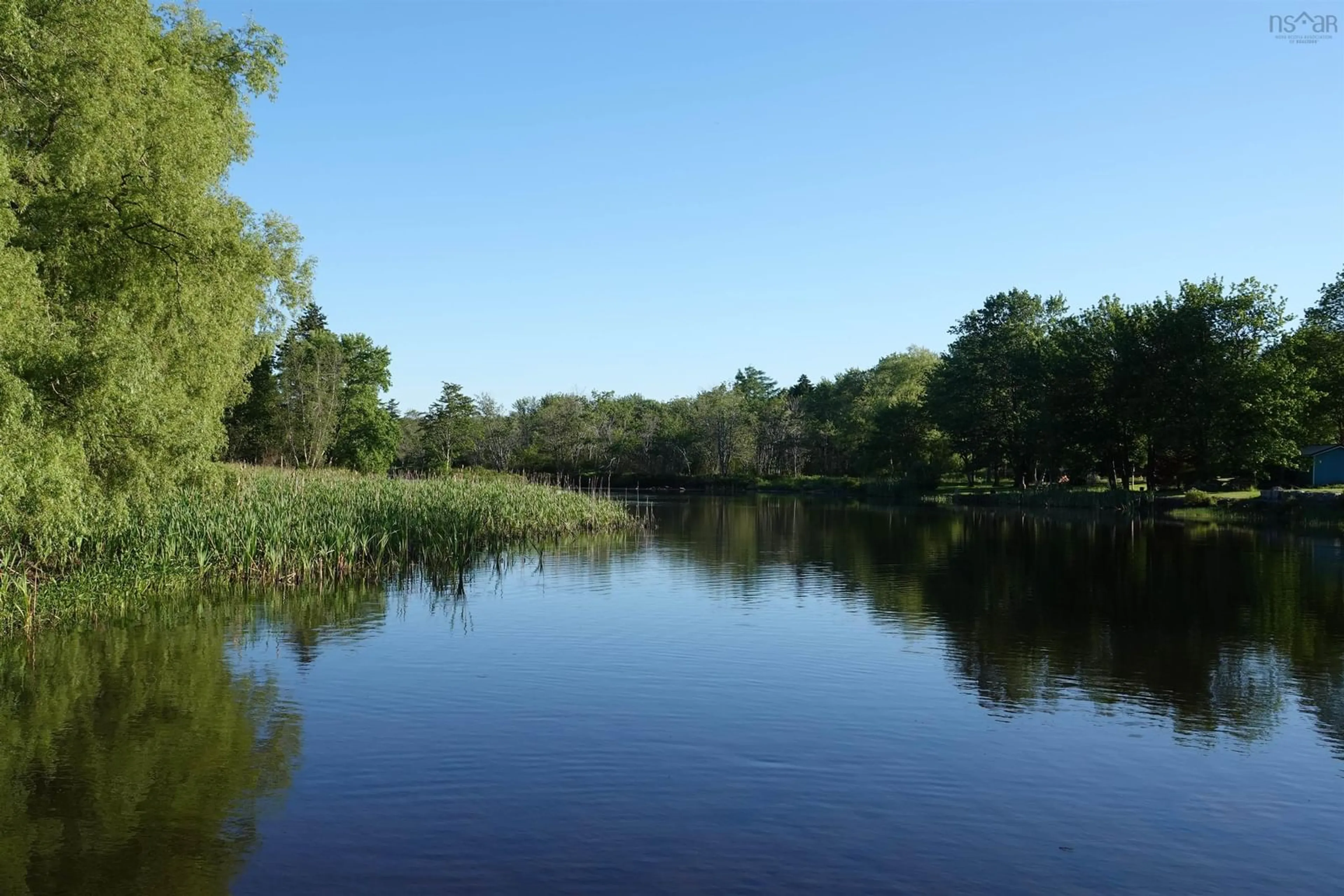 Blurry image for 68 Fletcher Dr, Fall River Nova Scotia B2T 1J2