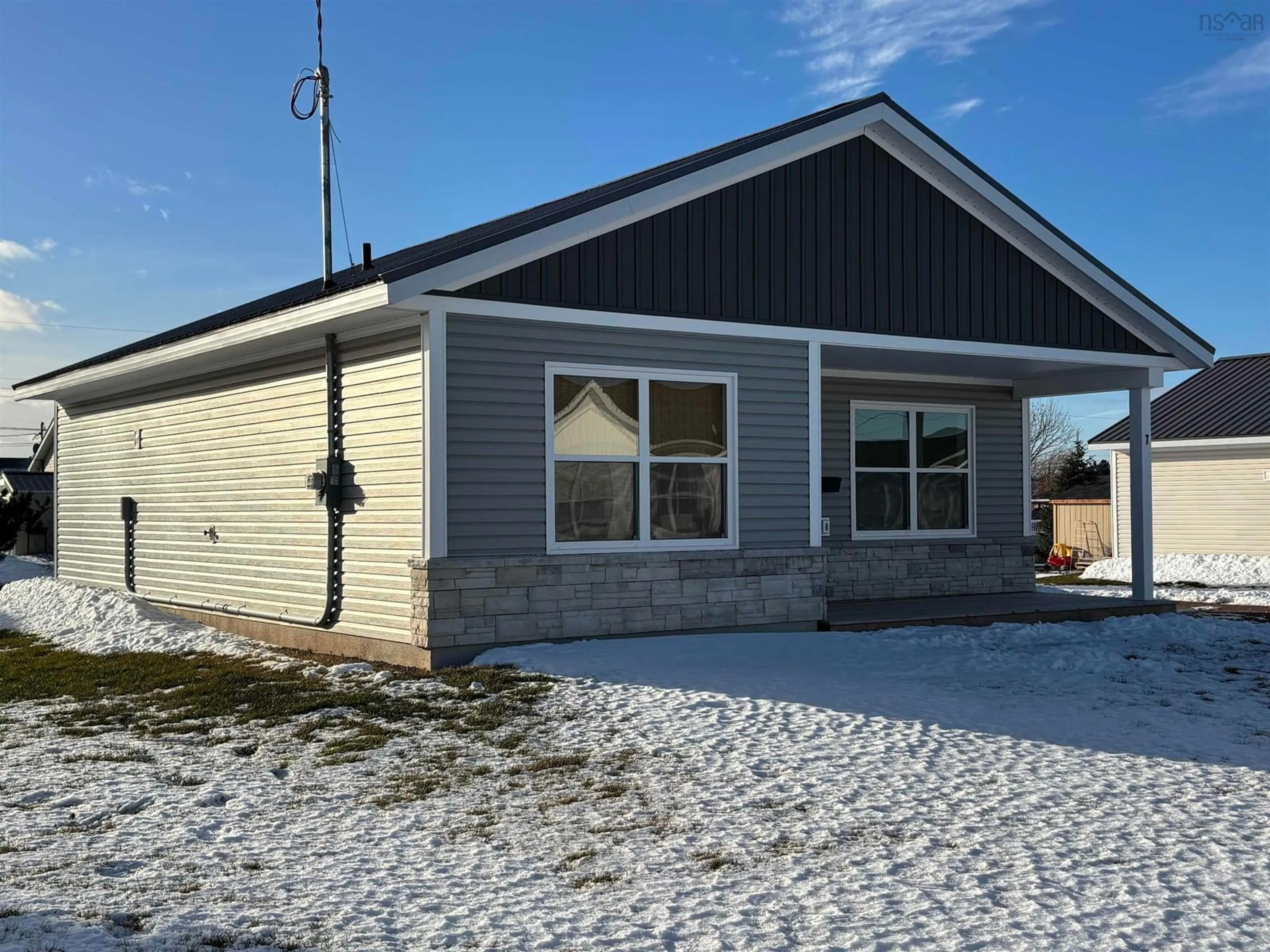 Home with vinyl exterior material, unknown for 7 Fleming St, Amherst Nova Scotia B4H 0C7