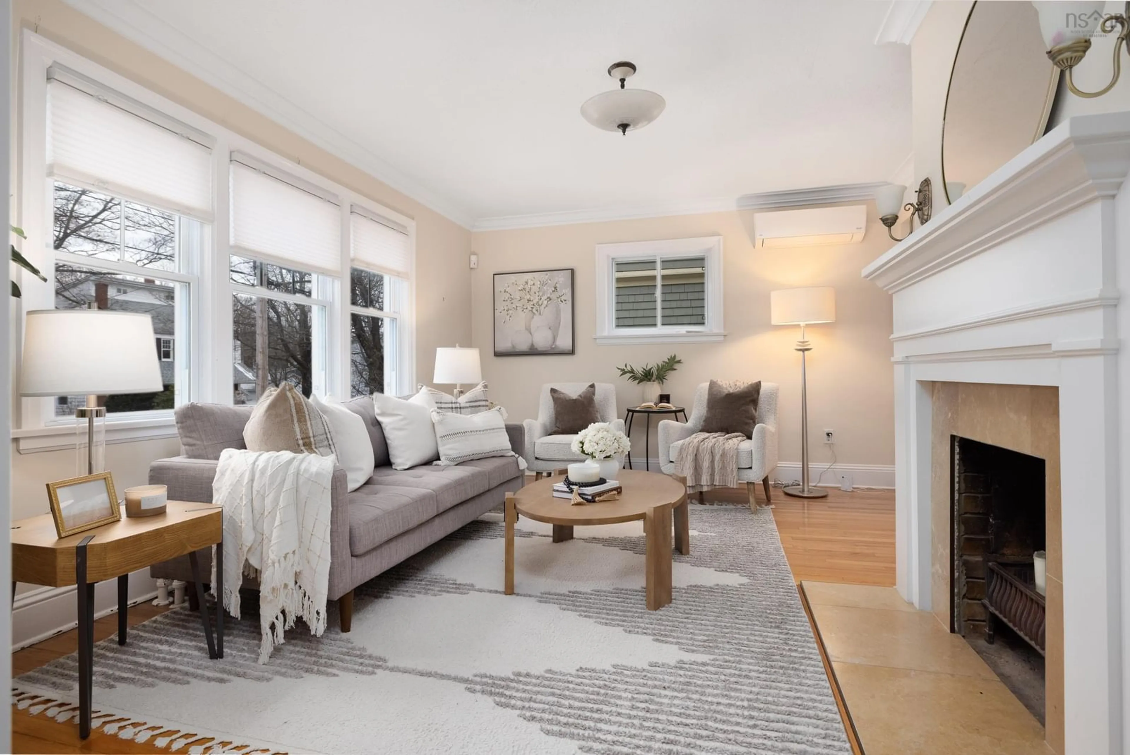 Living room with furniture, unknown for 2420 Westmount St, Halifax Nova Scotia B3L 3G6