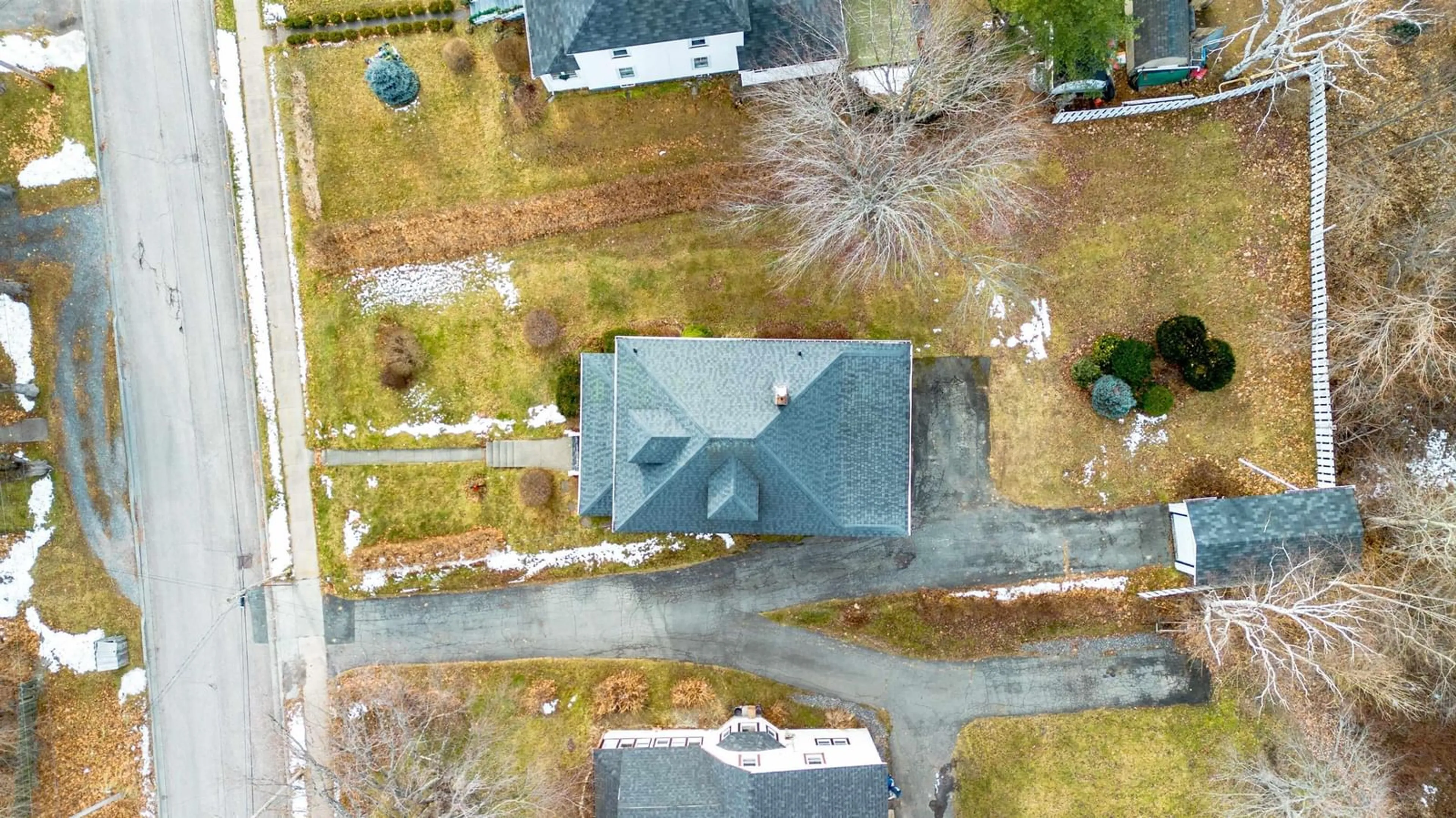 A pic from outside/outdoor area/front of a property/back of a property/a pic from drone, street for 20 Brown St, Sydney Mines Nova Scotia B1V 2Y5
