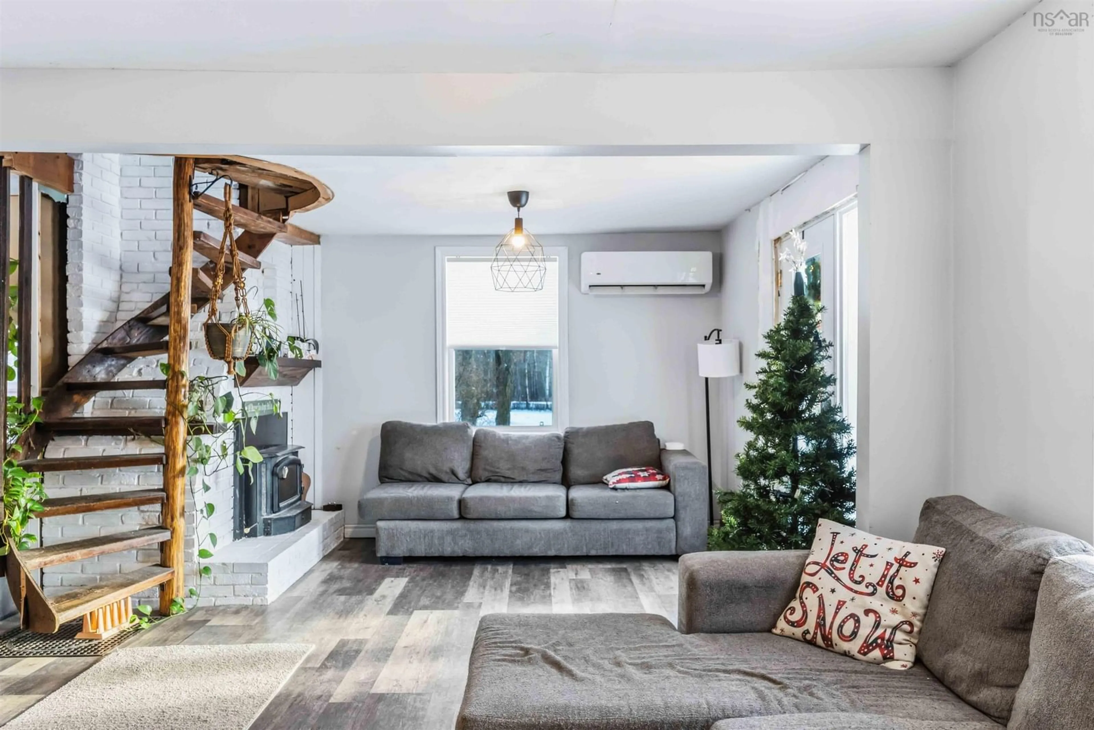 Living room with furniture, unknown for 417 Dorey Rd, Aylesford Nova Scotia B0P 1C0