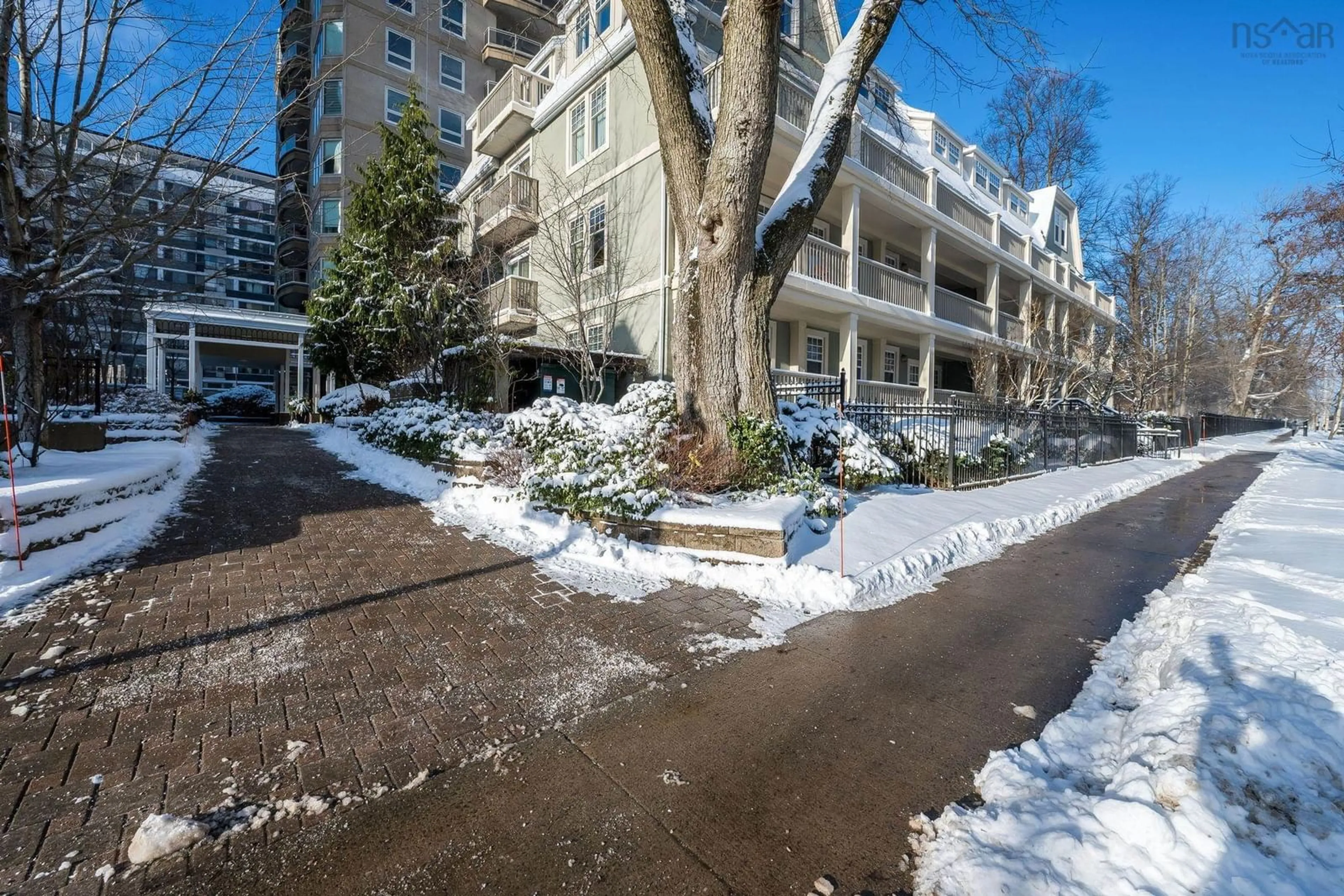 Patio, street for 1540 Summer St #203, Halifax Nova Scotia B3H 4R9