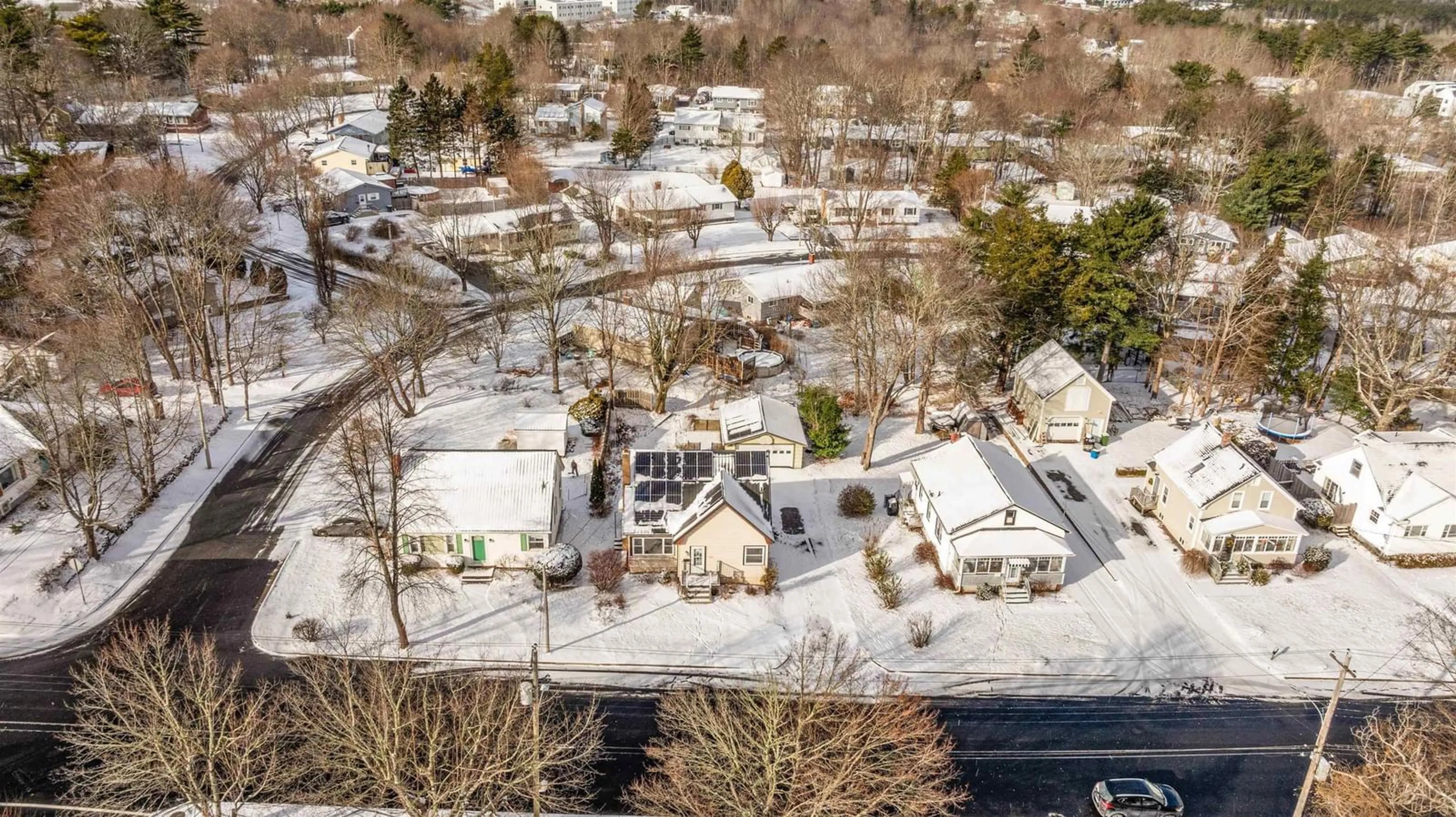 A pic from outside/outdoor area/front of a property/back of a property/a pic from drone, street for 186 Empire St, Bridgewater Nova Scotia B4V 2M2