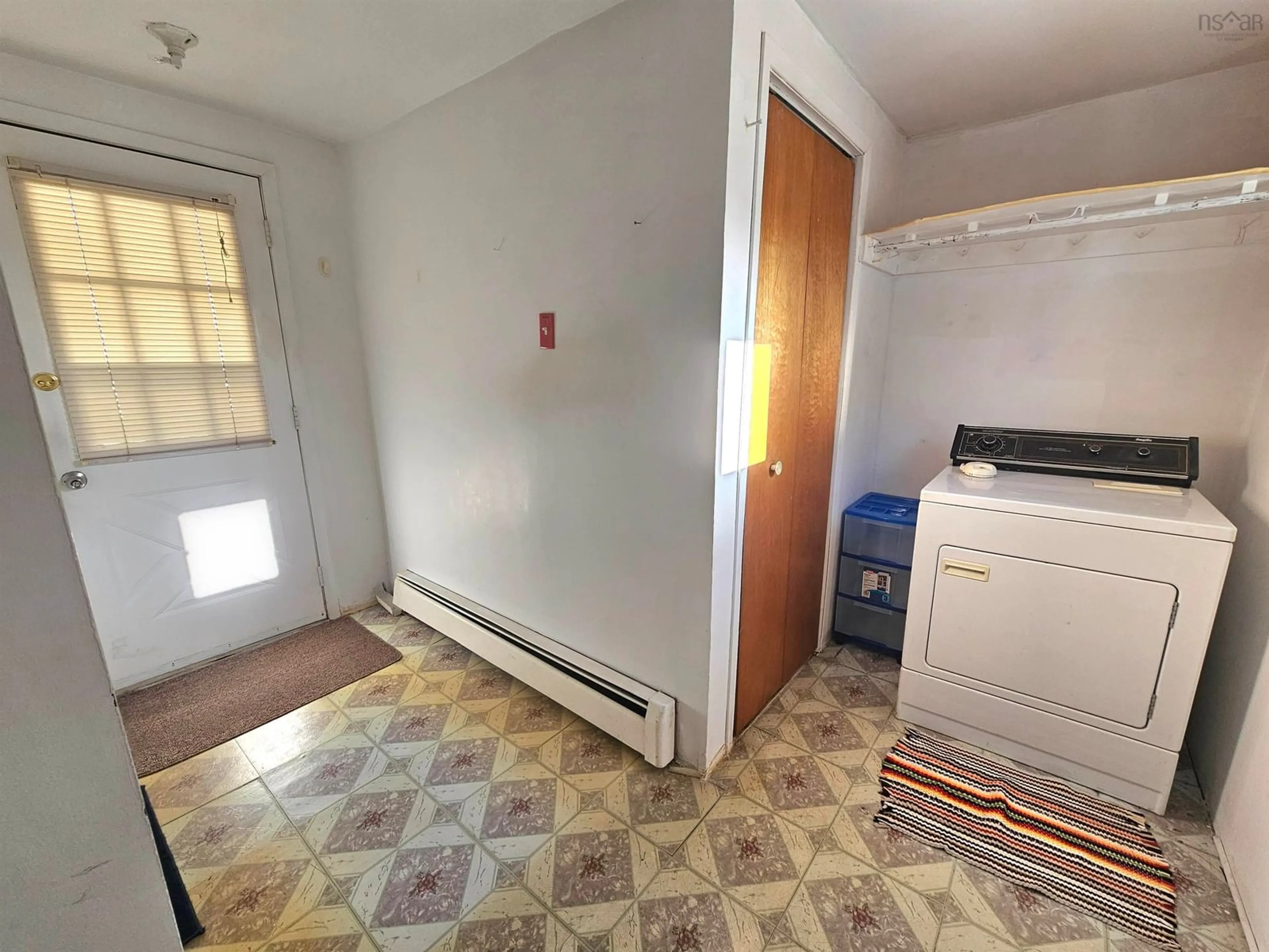 A pic of a room for 3 Thompson Ave, North Sydney Nova Scotia B2A 1X7