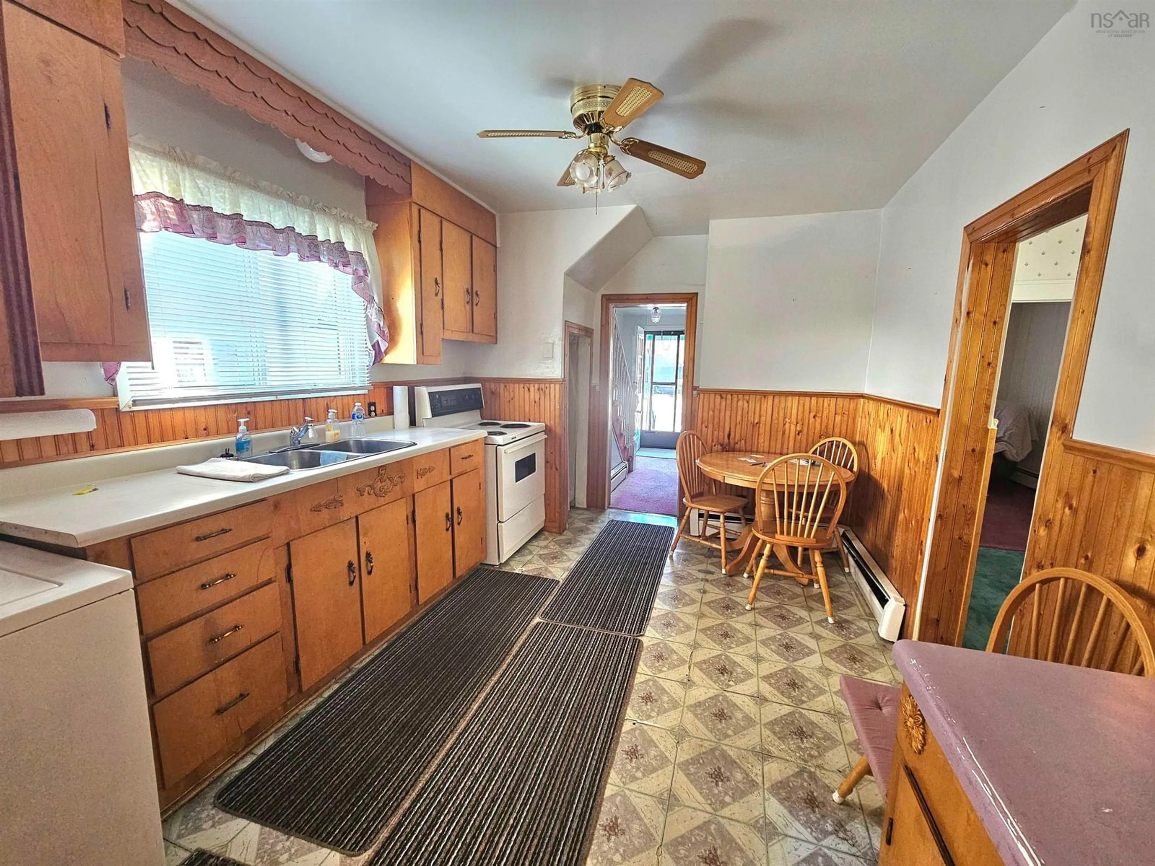 Standard kitchen, unknown for 3 Thompson Ave, North Sydney Nova Scotia B2A 1X7
