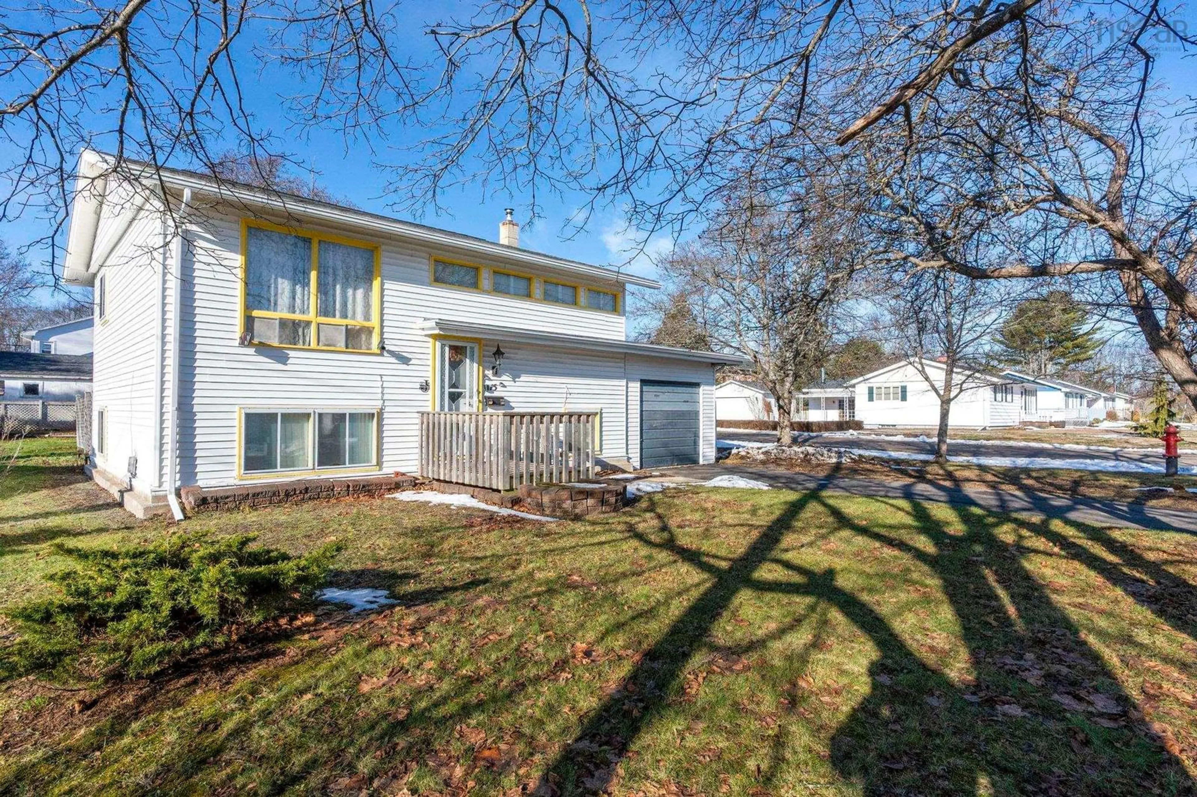 A pic from outside/outdoor area/front of a property/back of a property/a pic from drone, street for 15 Acadia St, Middleton Nova Scotia B0S 1P0