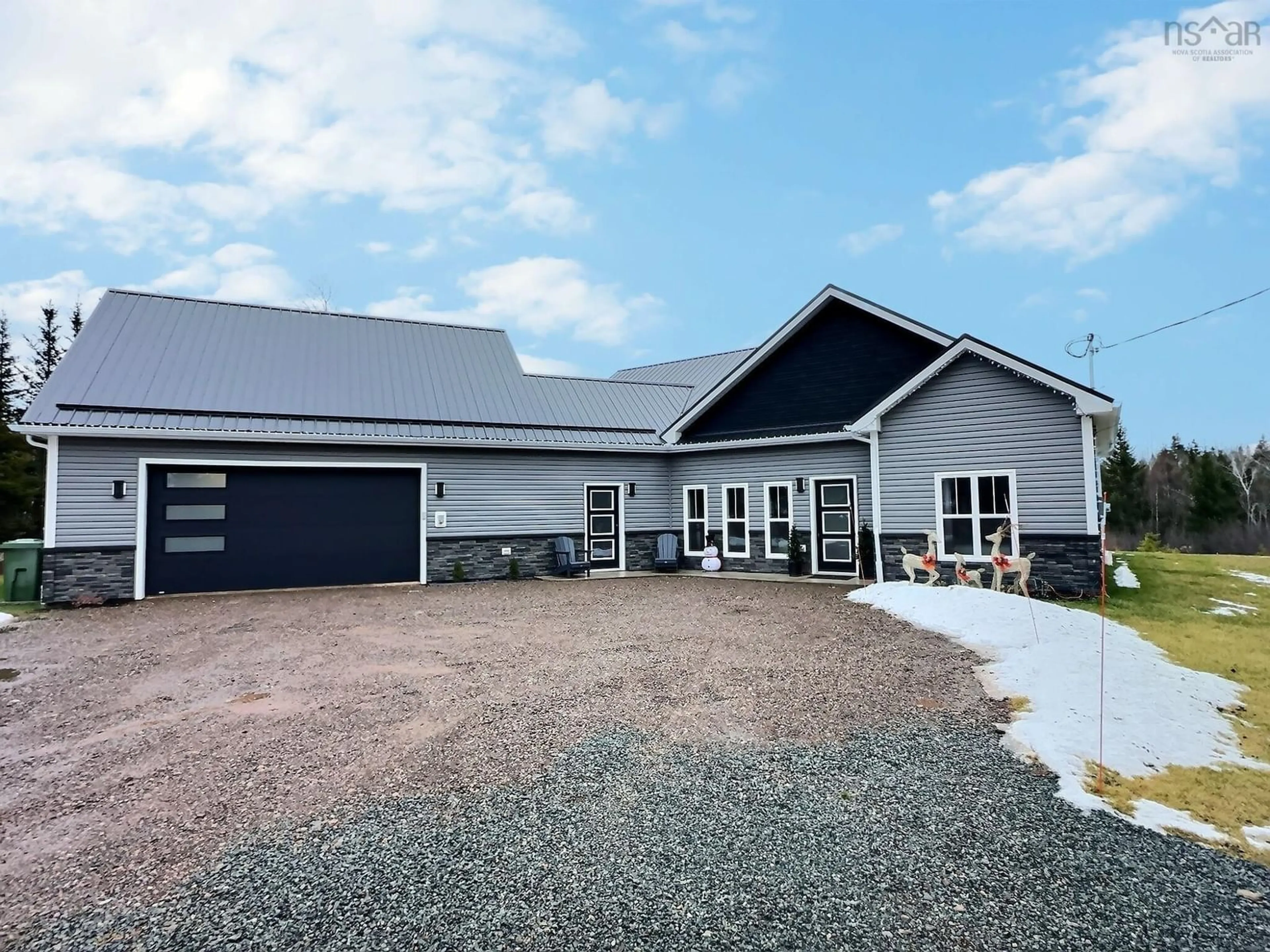 Home with vinyl exterior material, building for 94 Tyler Ave, Onslow Mountain Nova Scotia B6L 6W4