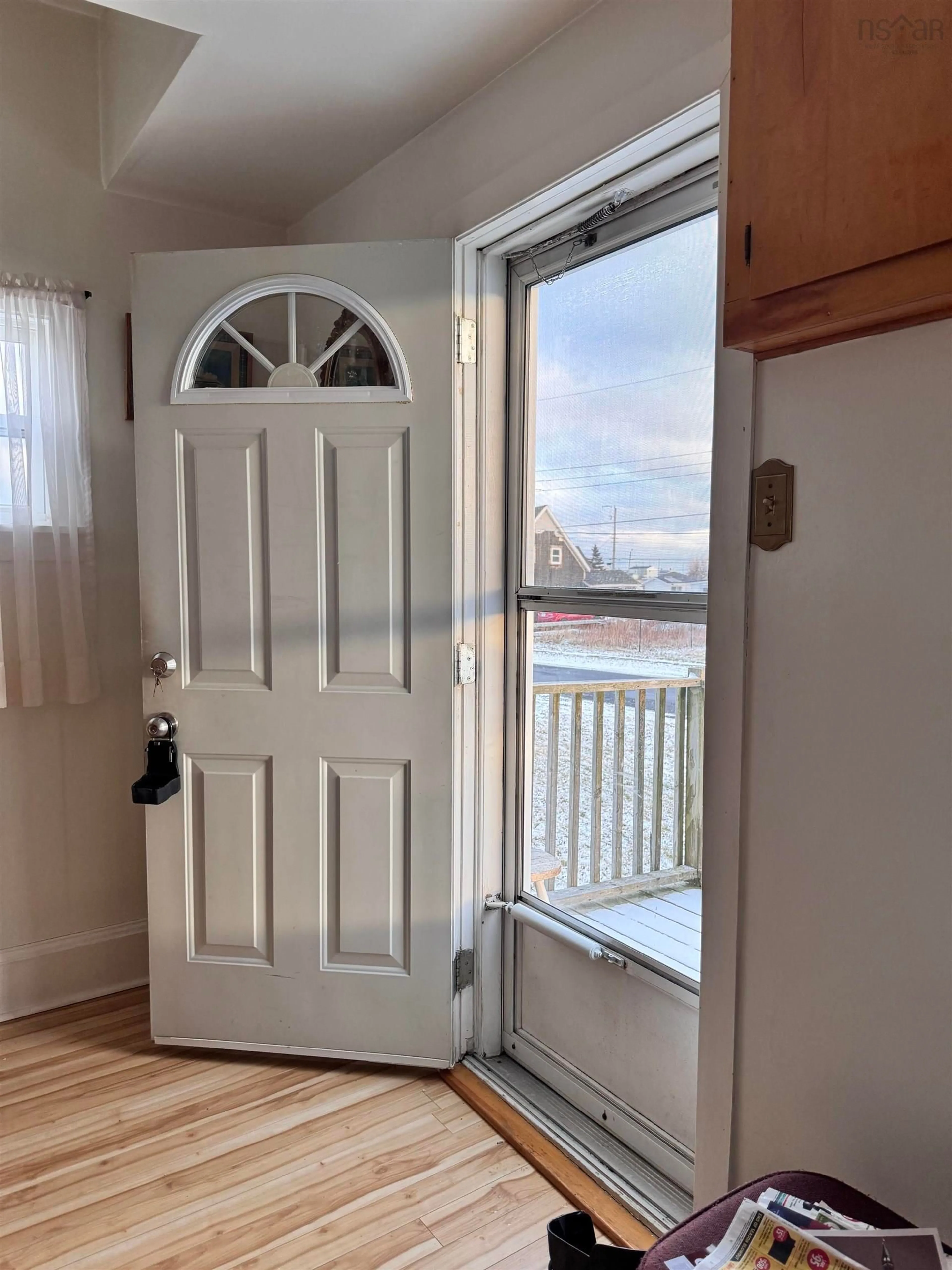 Indoor entryway for 45 Seventh St, Glace Bay Nova Scotia B1A 4K1