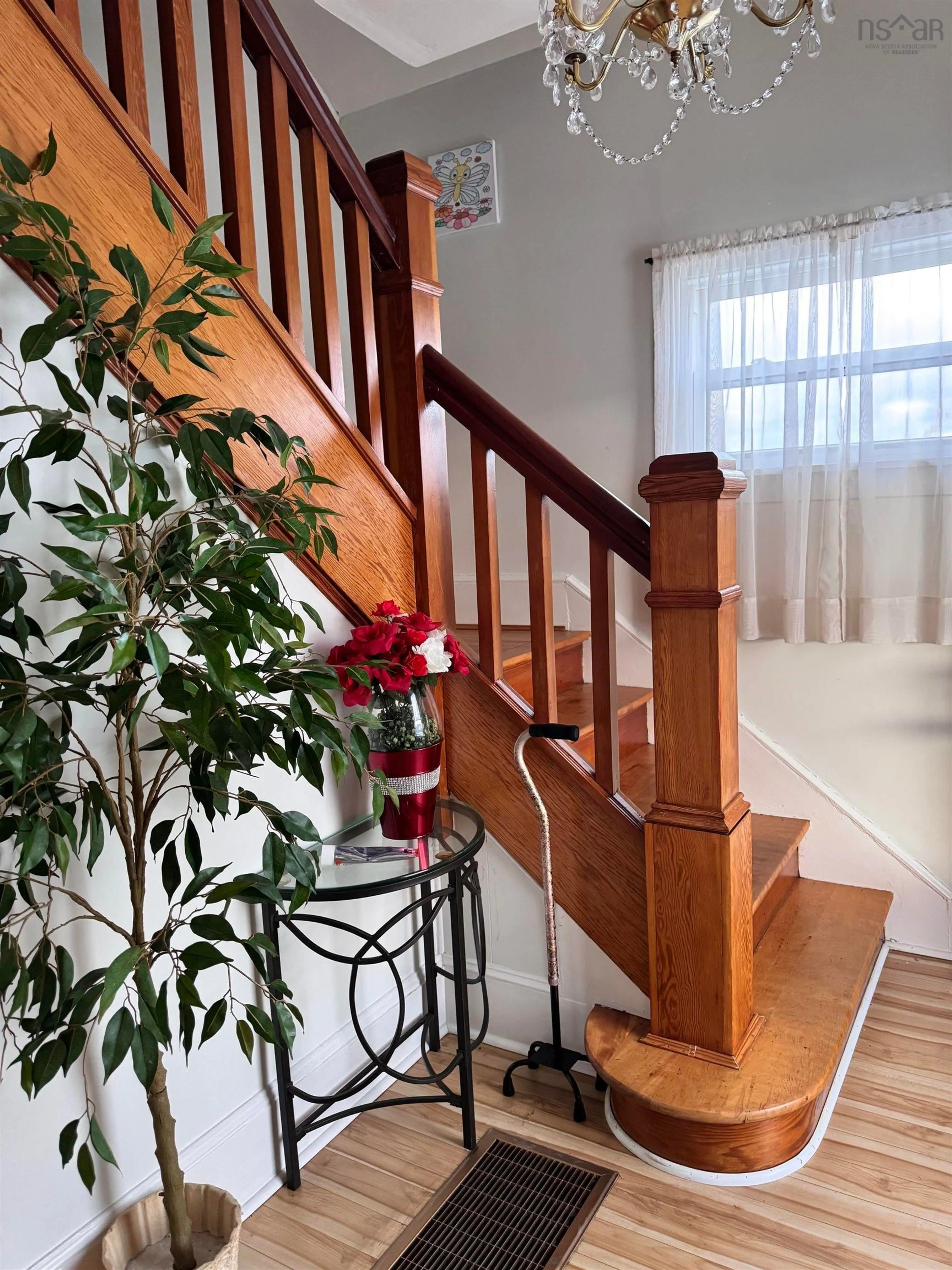 Indoor foyer for 45 Seventh St, Glace Bay Nova Scotia B1A 4K1