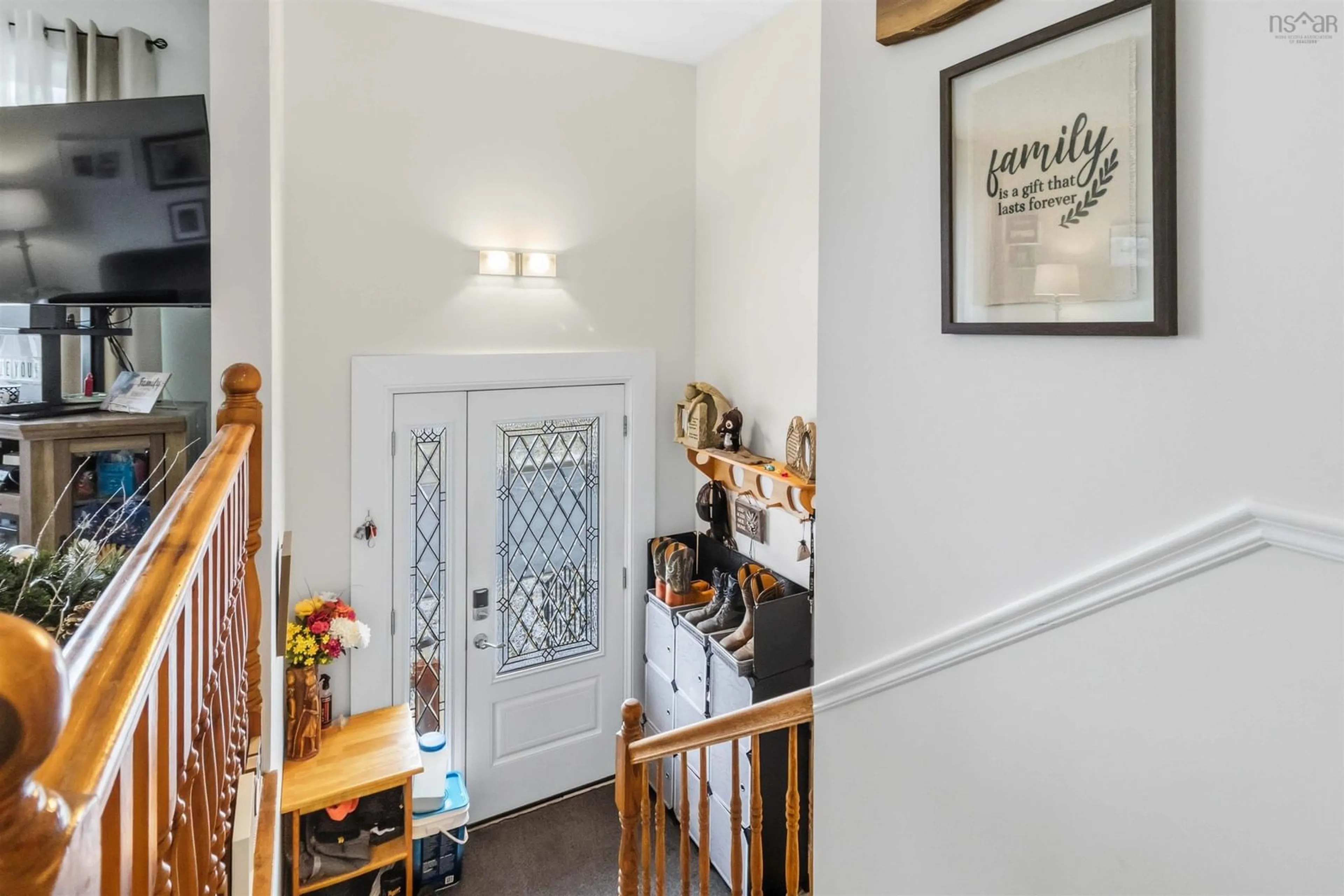 Indoor entryway for 22 Grennan Dr, Lower Sackville Nova Scotia B4C 3C5