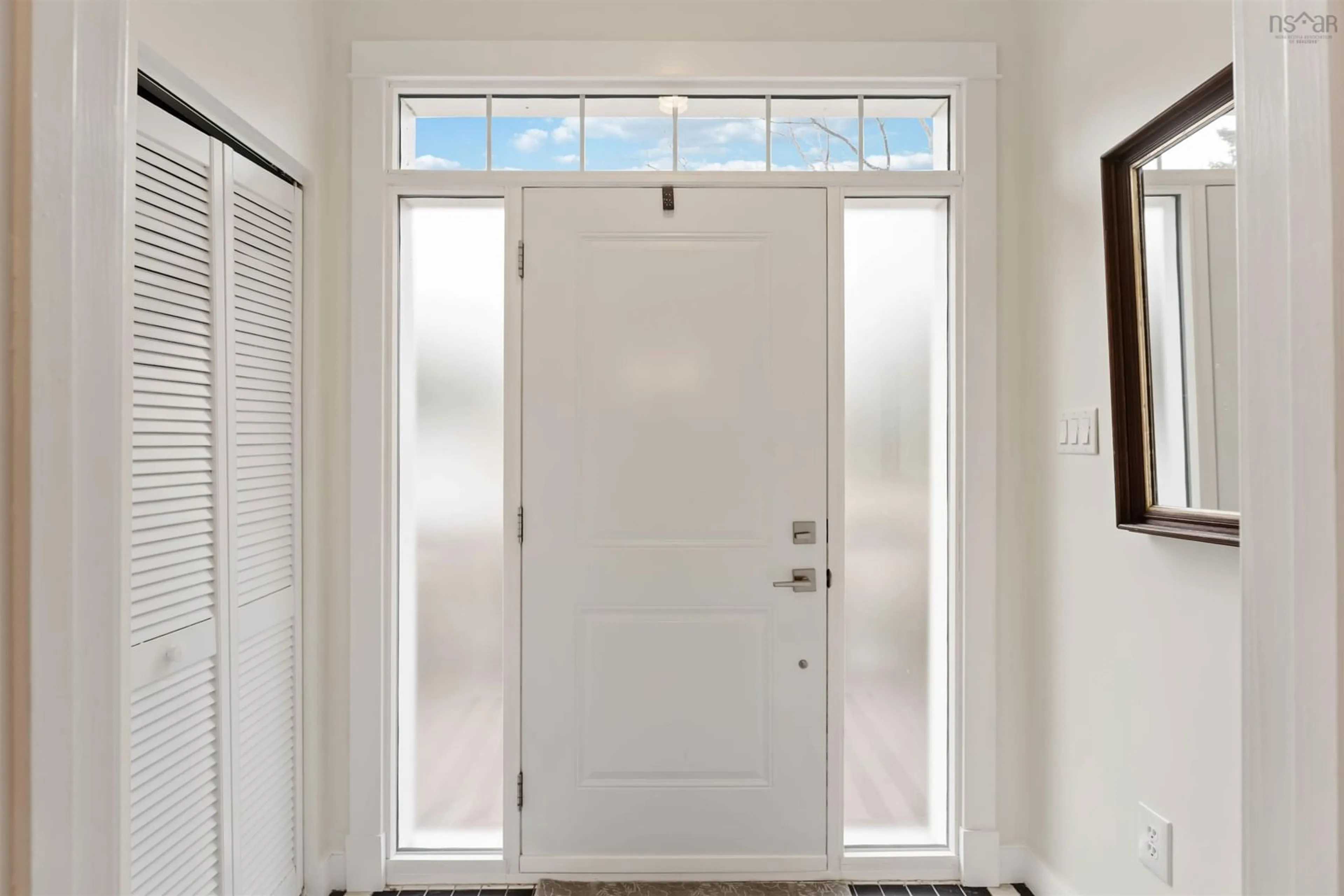 Indoor entryway for 69 Sherwood Dr, Wolfville Nova Scotia B4P 2K5