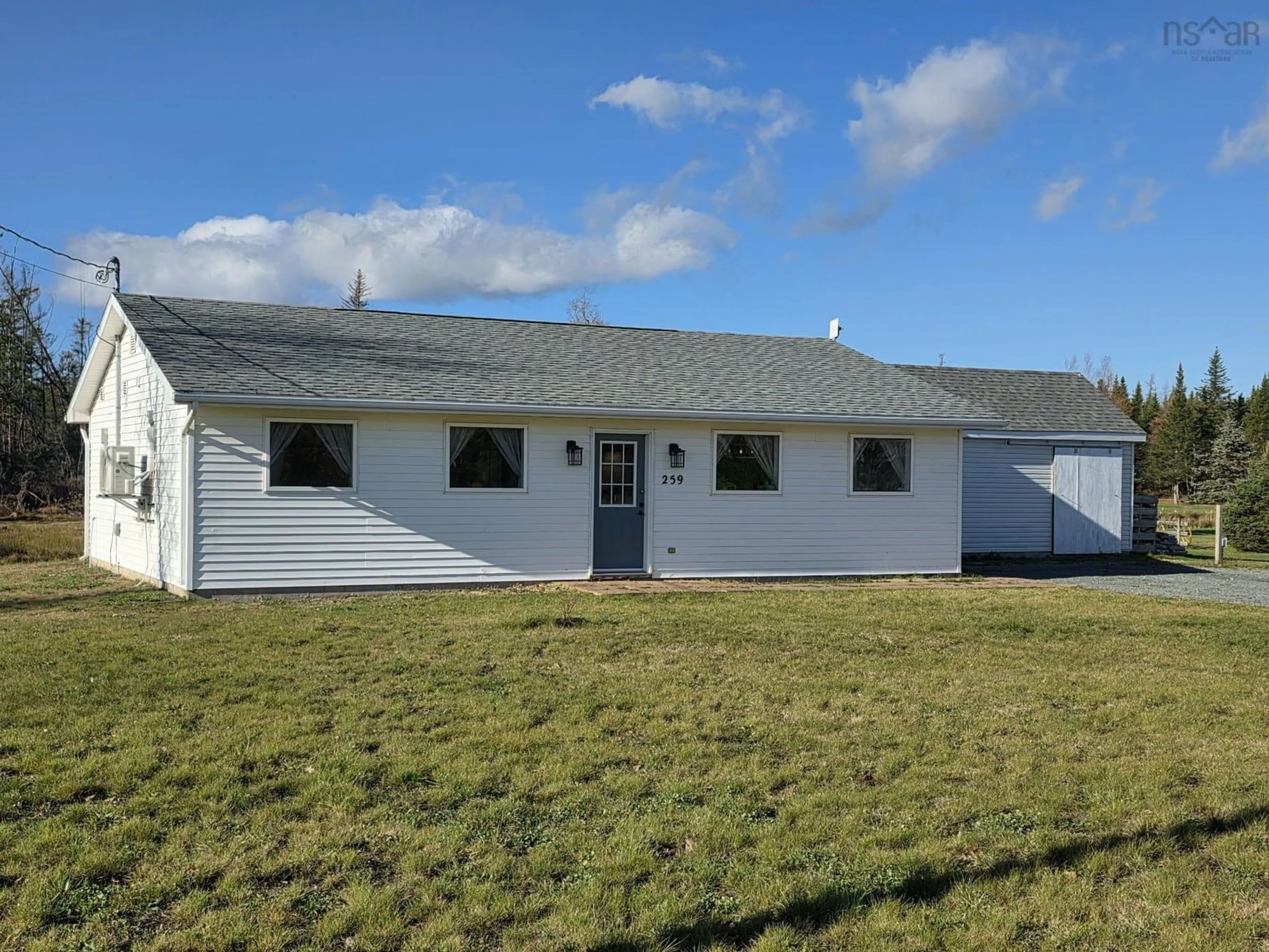 Home with vinyl exterior material, building for 259 Loop Old Highway 4 Hwy, Kemptown Nova Scotia B6L 2J5