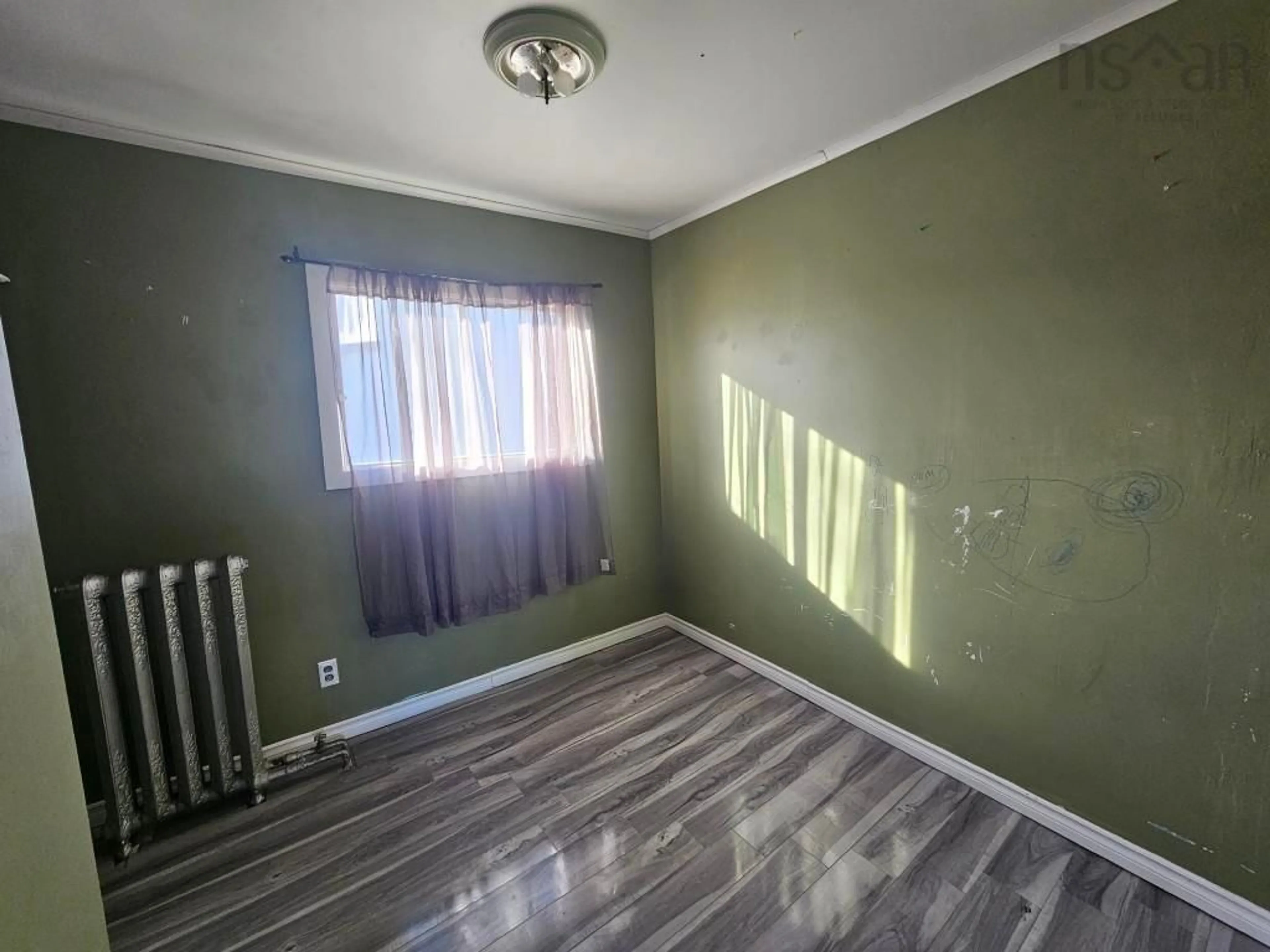 A pic of a room for 35 School St, Glace Bay Nova Scotia B1A 5J4