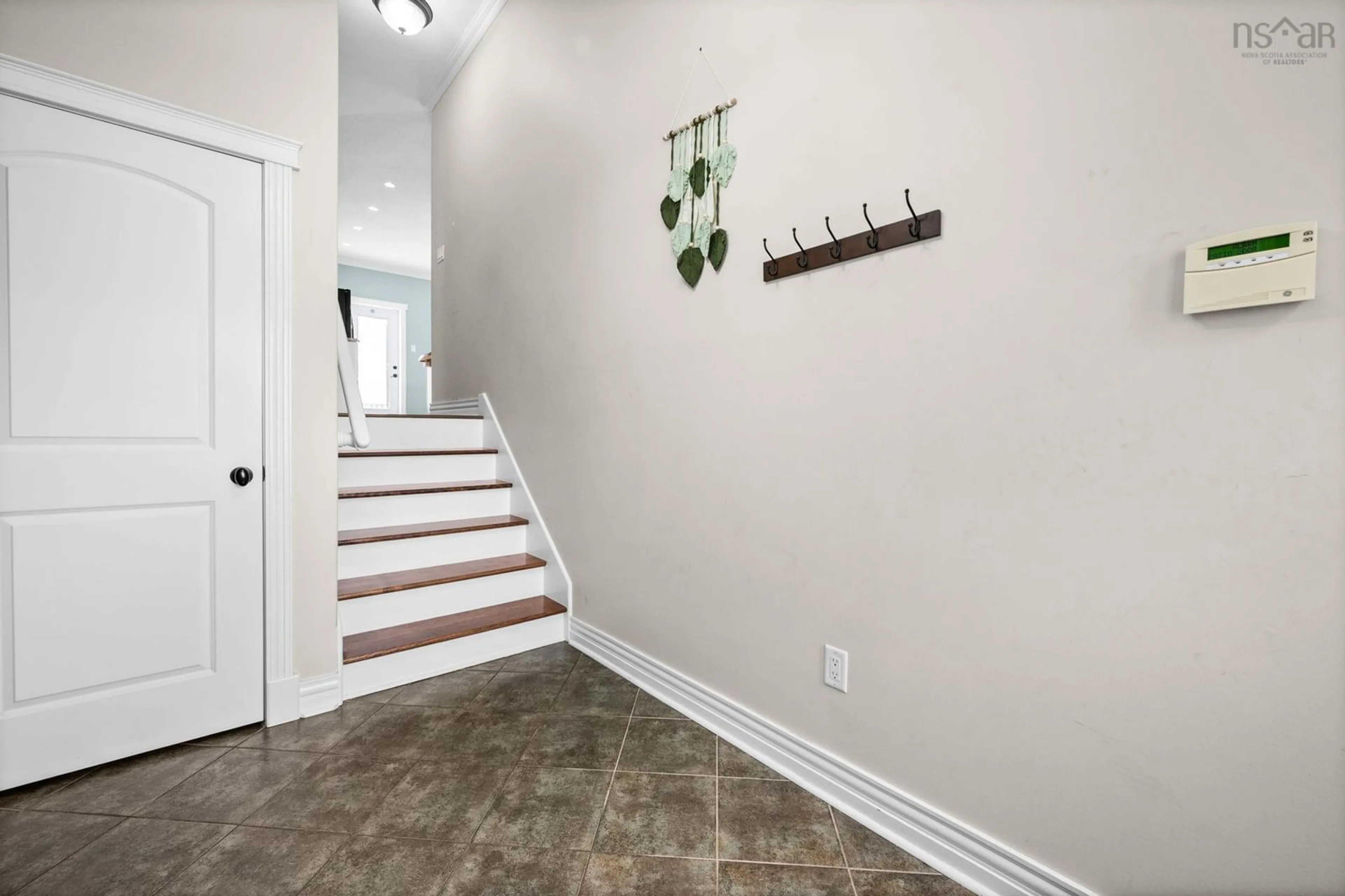 Indoor entryway for 14 Marshall St, Dartmouth Nova Scotia B2X 0A8