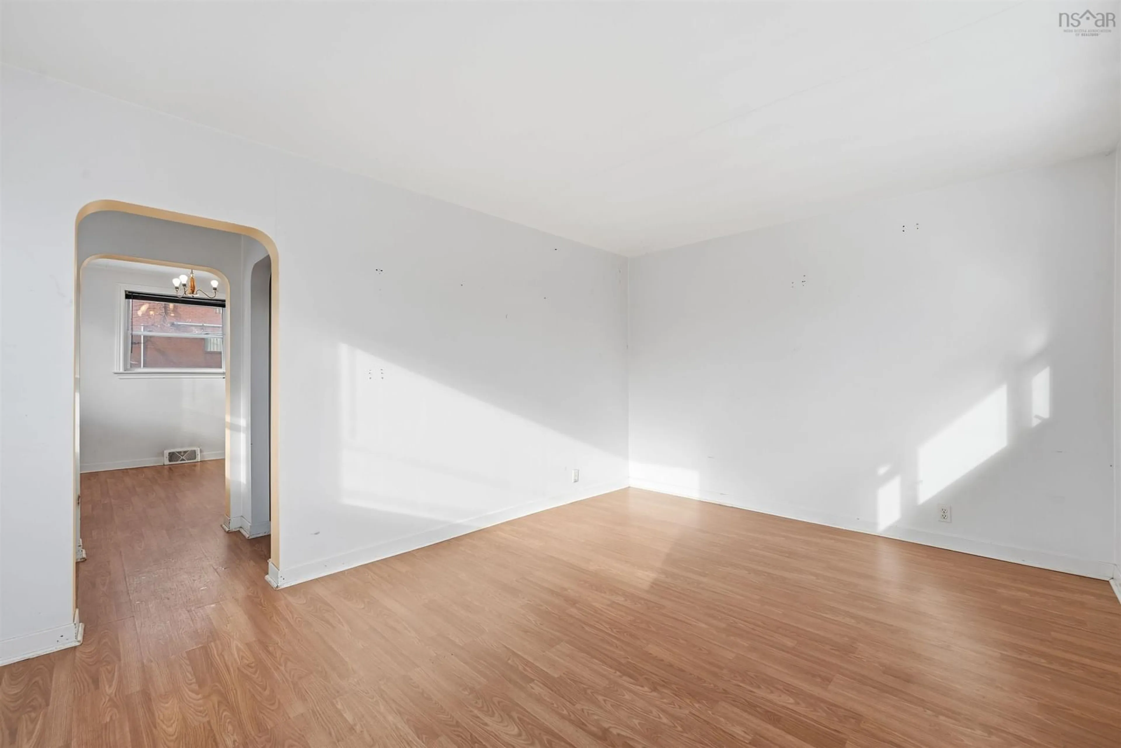 A pic of a room for 13 Franklyn St, Dartmouth Nova Scotia B2W 1B6