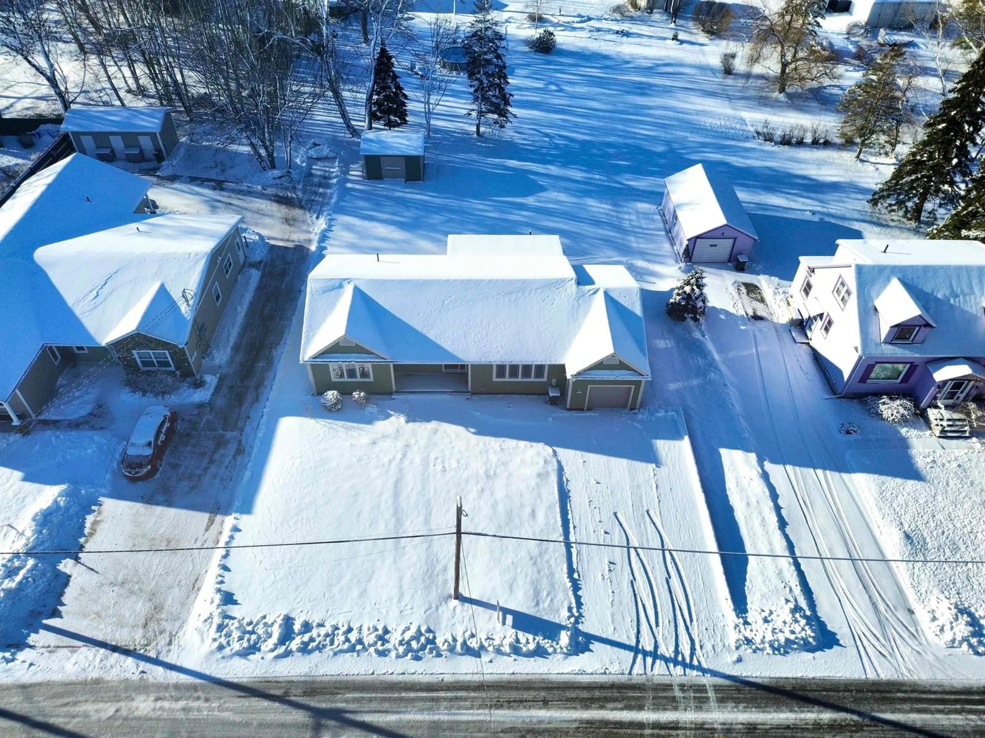 A pic from outside/outdoor area/front of a property/back of a property/a pic from drone, street for 27 Regent St, Amherst Nova Scotia B4H 3S8