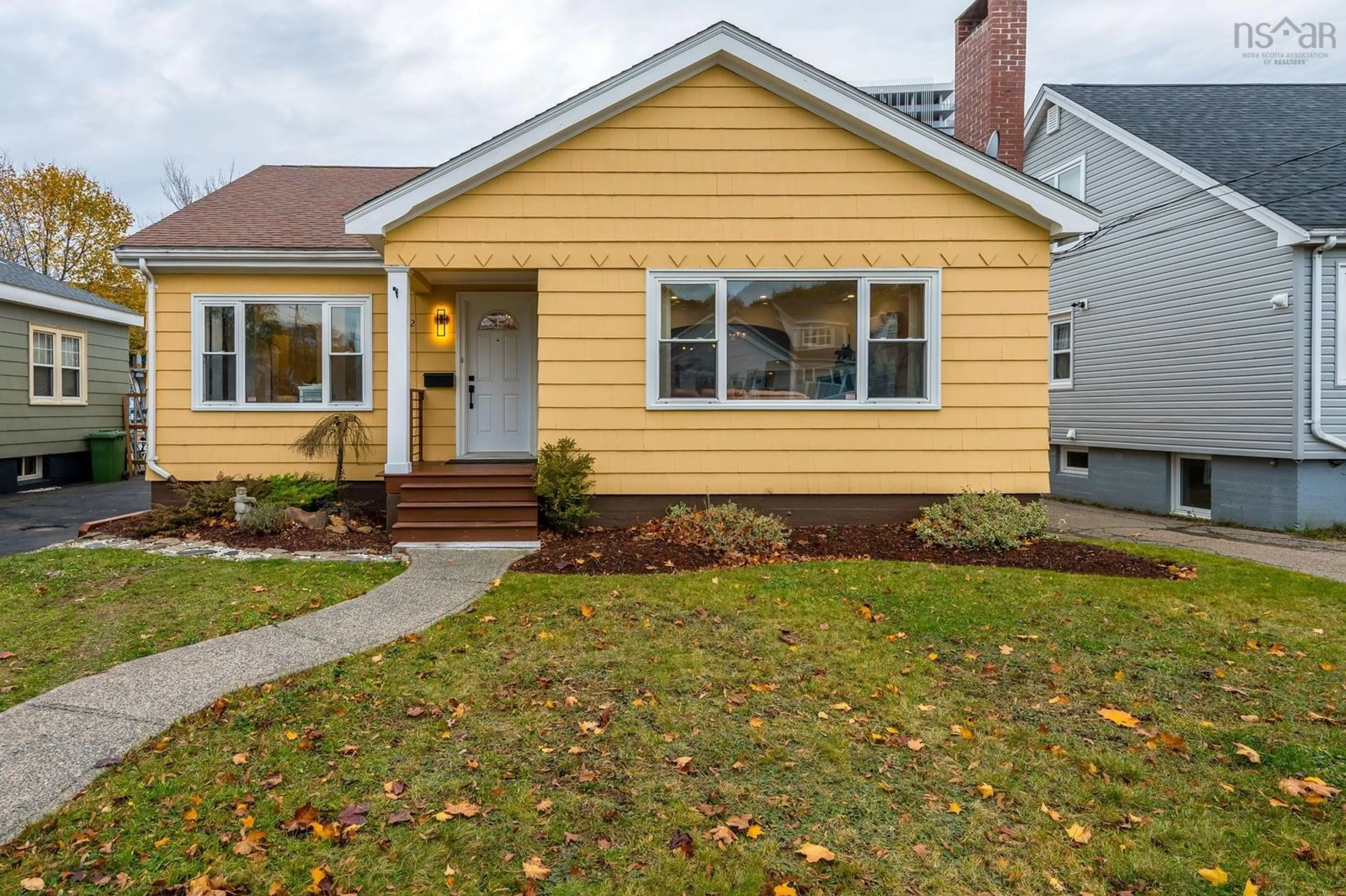 Home with vinyl exterior material, street for 3162 Romans Ave, Halifax Nova Scotia B3L 3W9