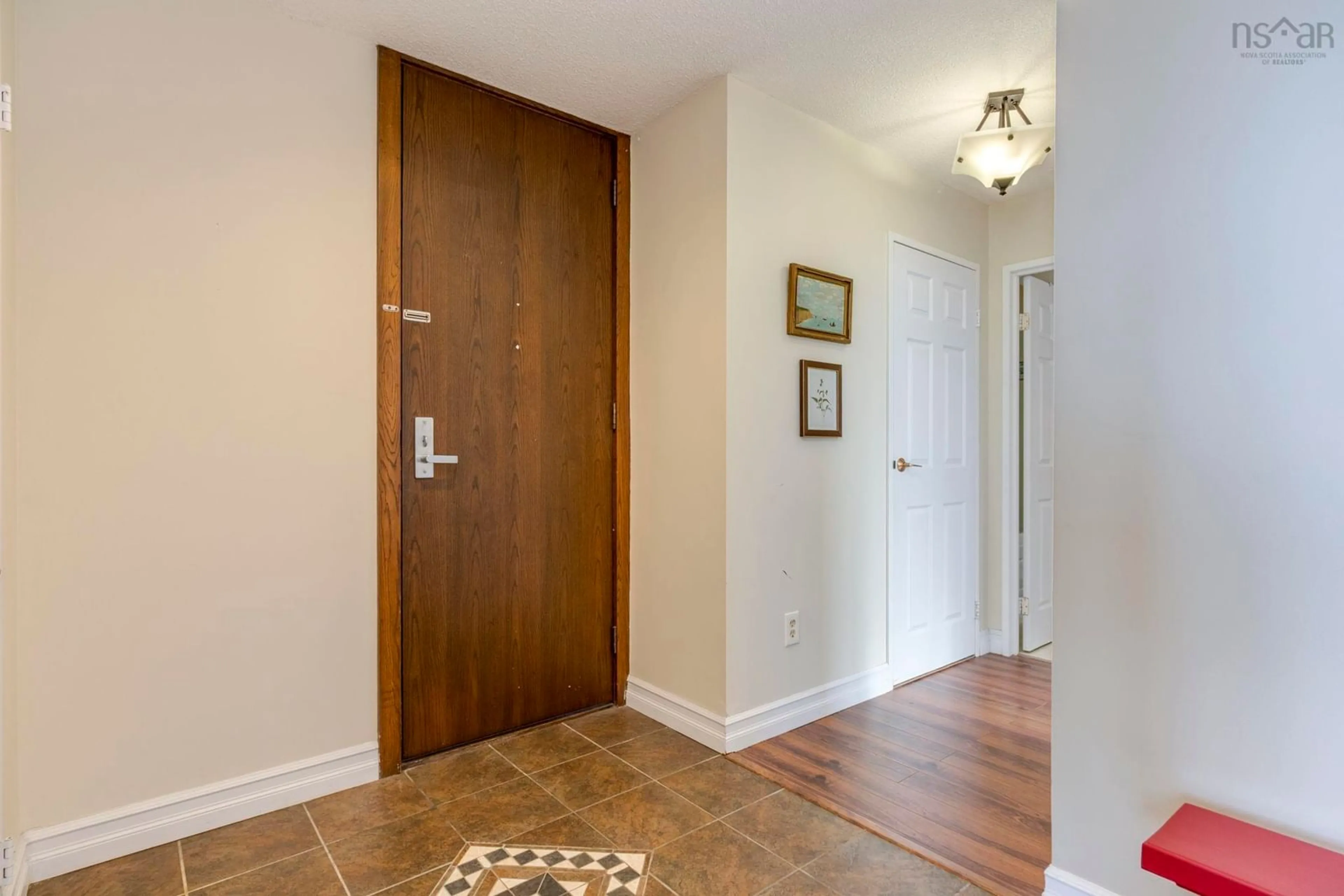 Indoor entryway for 6095 Coburg Rd #607, Halifax Nova Scotia B3K 4K1