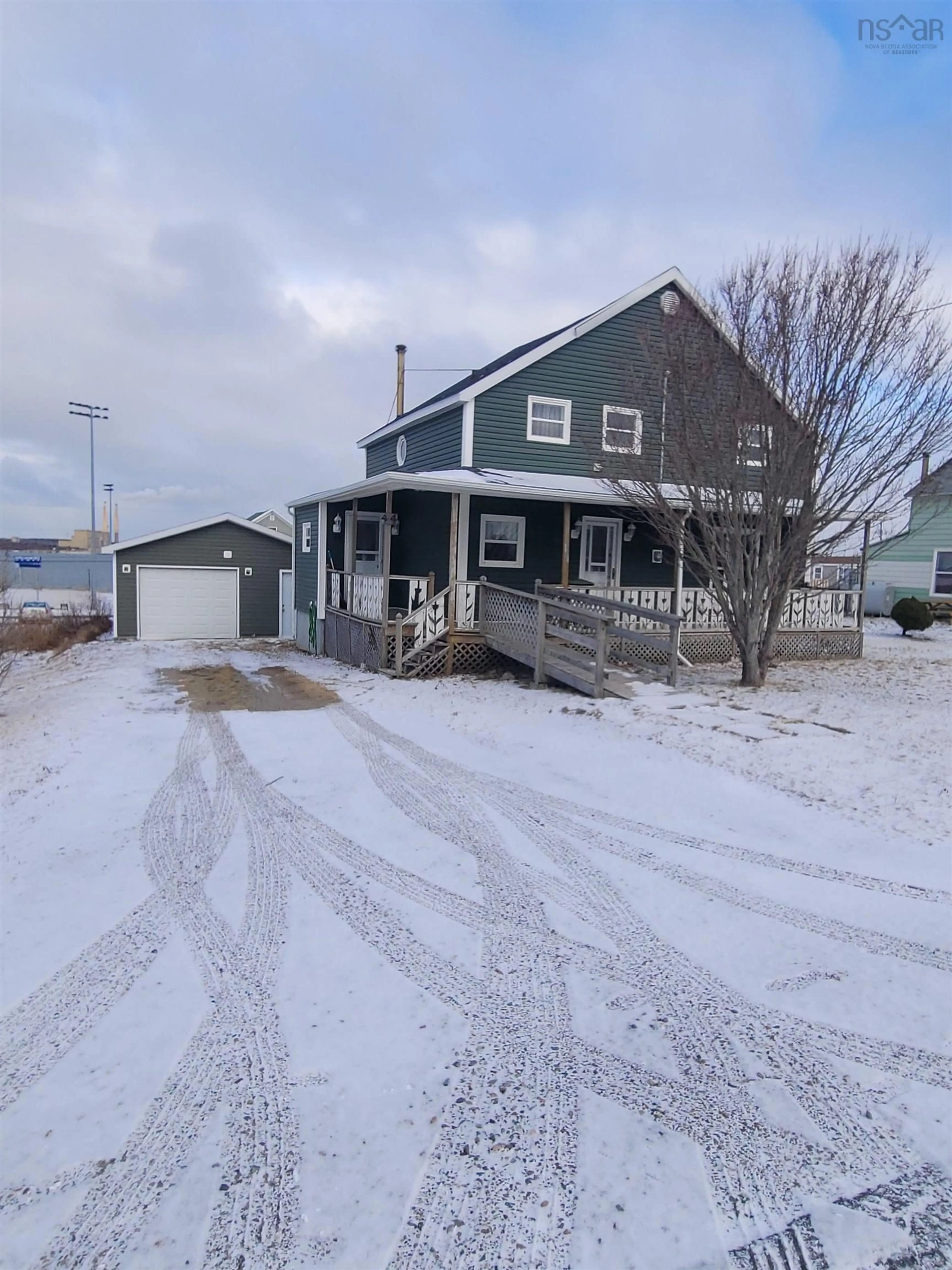 A pic from outside/outdoor area/front of a property/back of a property/a pic from drone, building for 44 Church St, Dominion Nova Scotia B1G 1A9