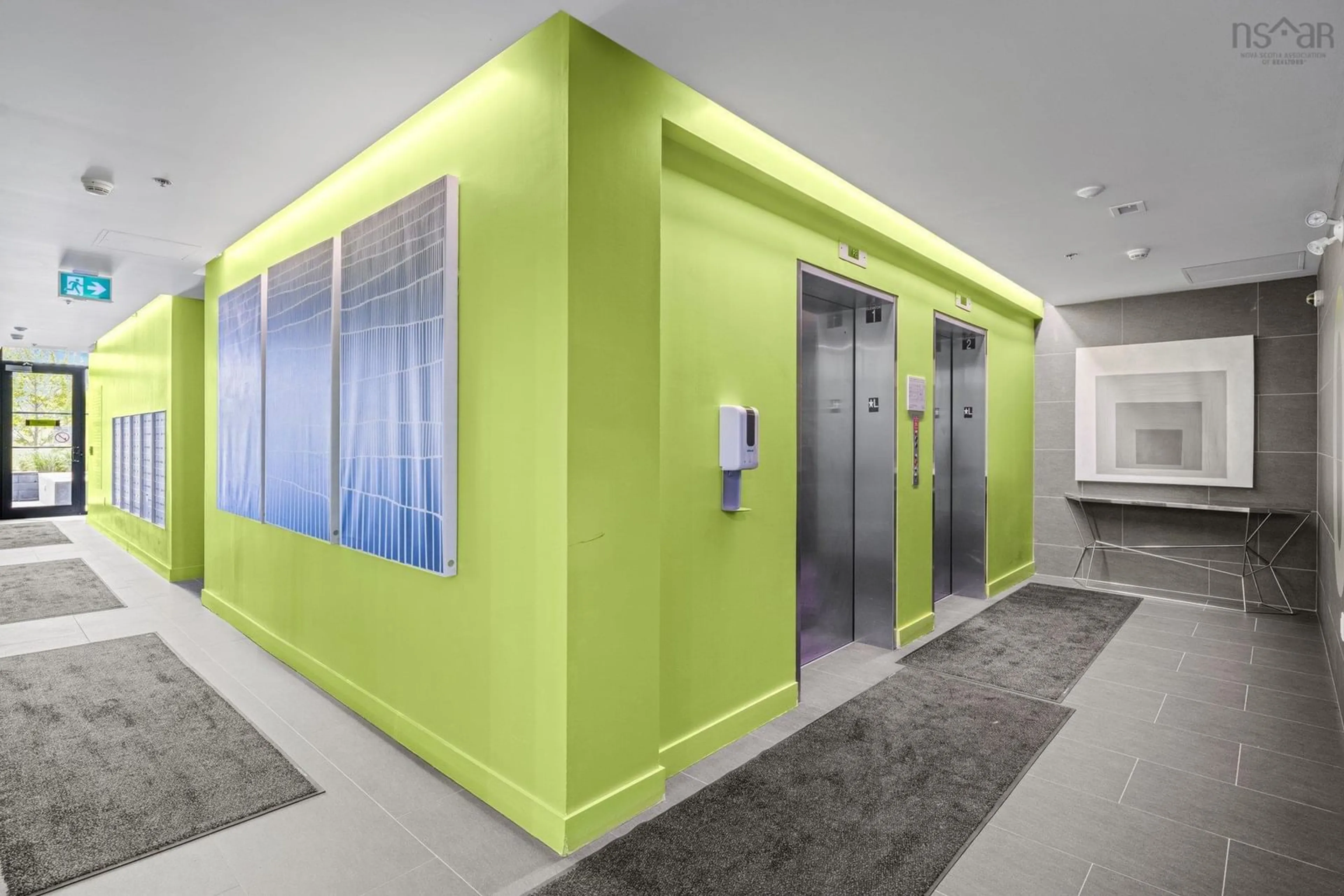 Indoor foyer for 1048 Wellington St #618, Halifax Nova Scotia B3H 0C2