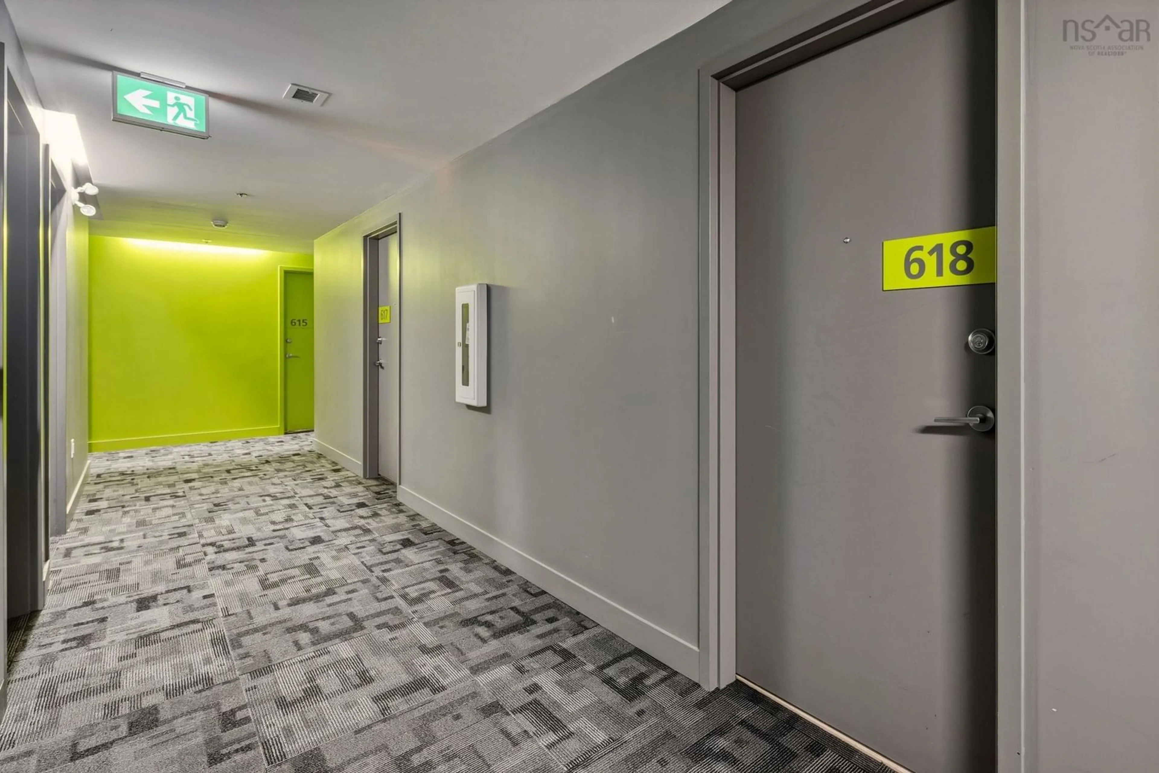 Indoor foyer for 1048 Wellington St #618, Halifax Nova Scotia B3H 0C2