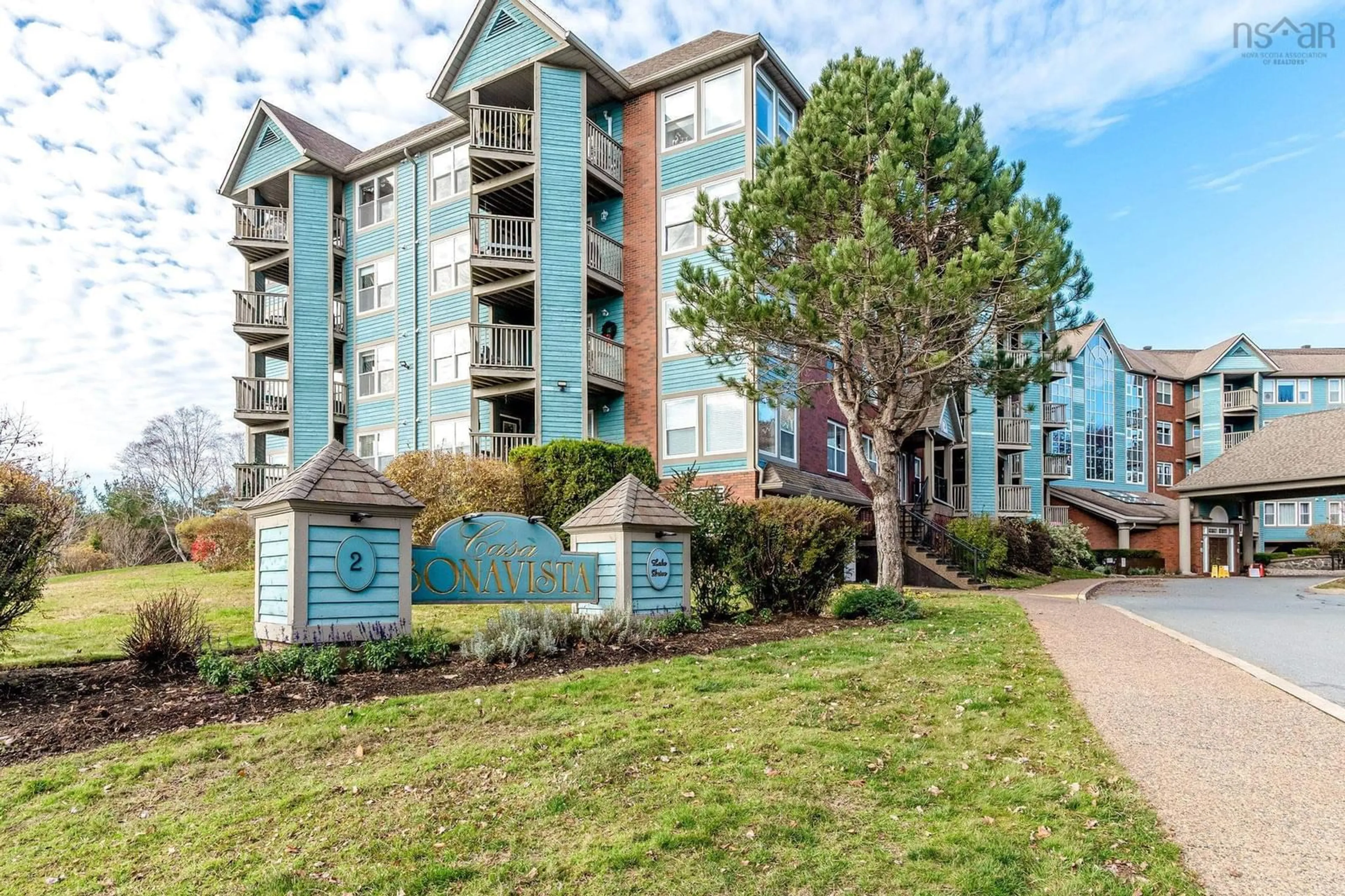 A pic from outside/outdoor area/front of a property/back of a property/a pic from drone, water/lake/river/ocean view for 2 Lake Dr #311, Bedford Nova Scotia B4A 4H7