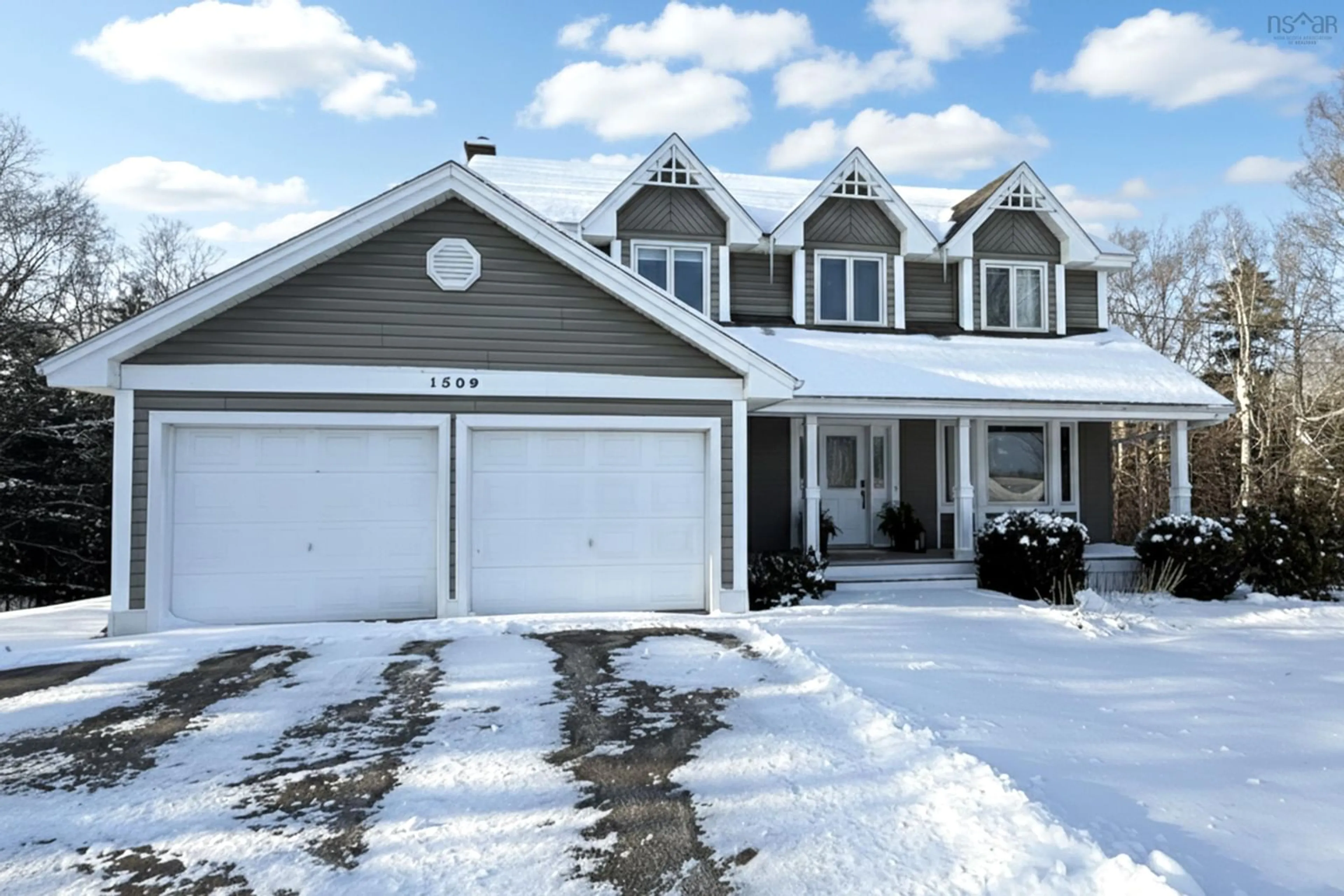 Home with vinyl exterior material, street for 1509 Highway 6, Amherst Nova Scotia B4H 3Y2