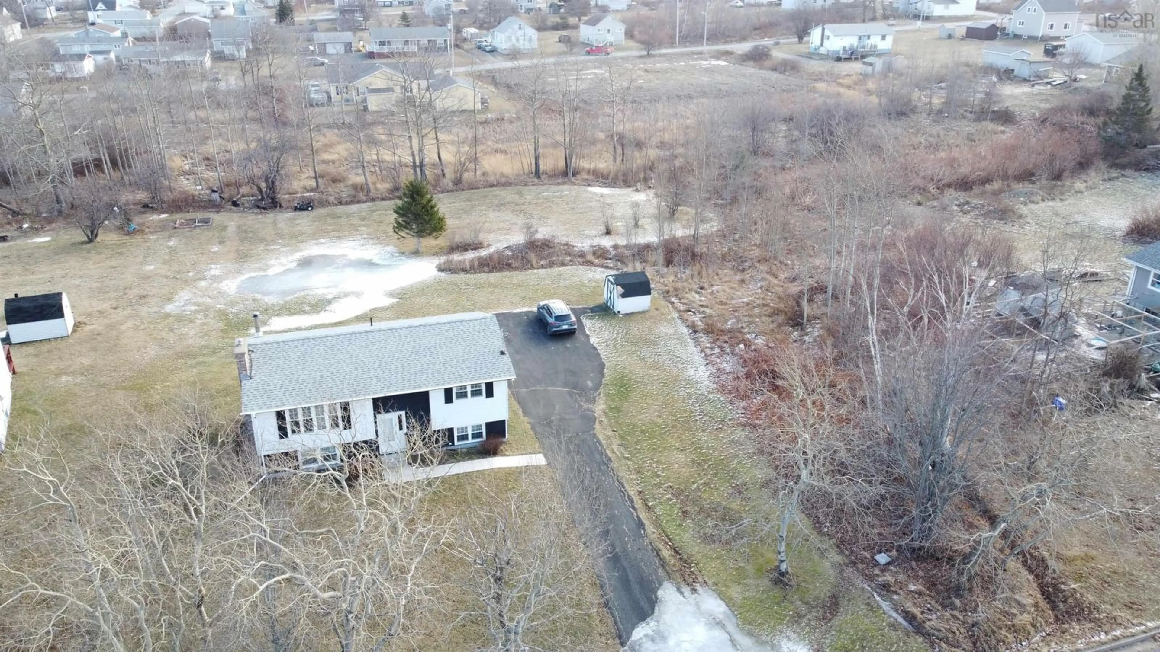 A pic from outside/outdoor area/front of a property/back of a property/a pic from drone, building for 756 Forsyth St, New Waterford Nova Scotia B1H 2Y5