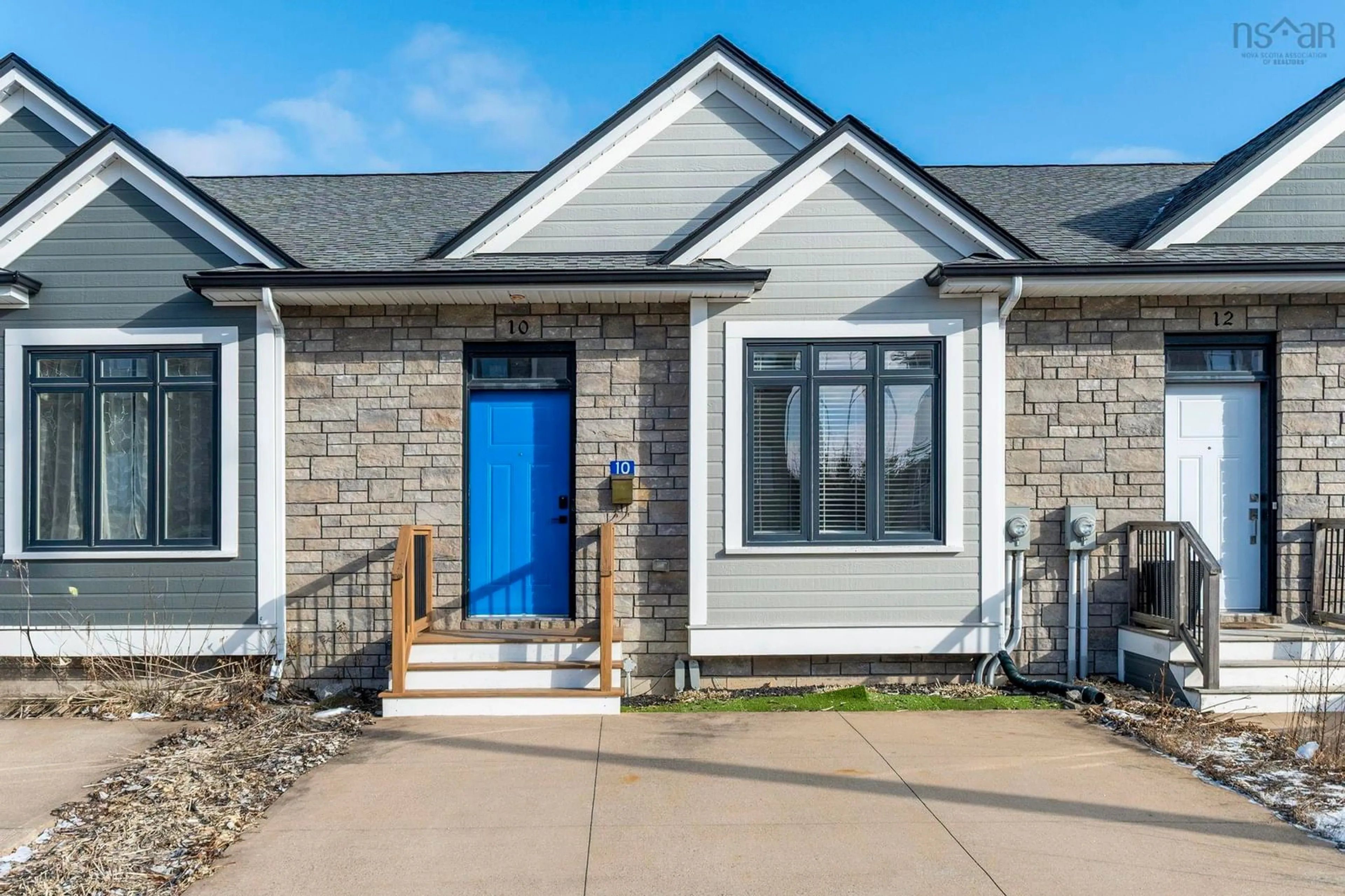 Home with vinyl exterior material, street for 10 Cabernet Crt, Timberlea Nova Scotia B3T 0E4