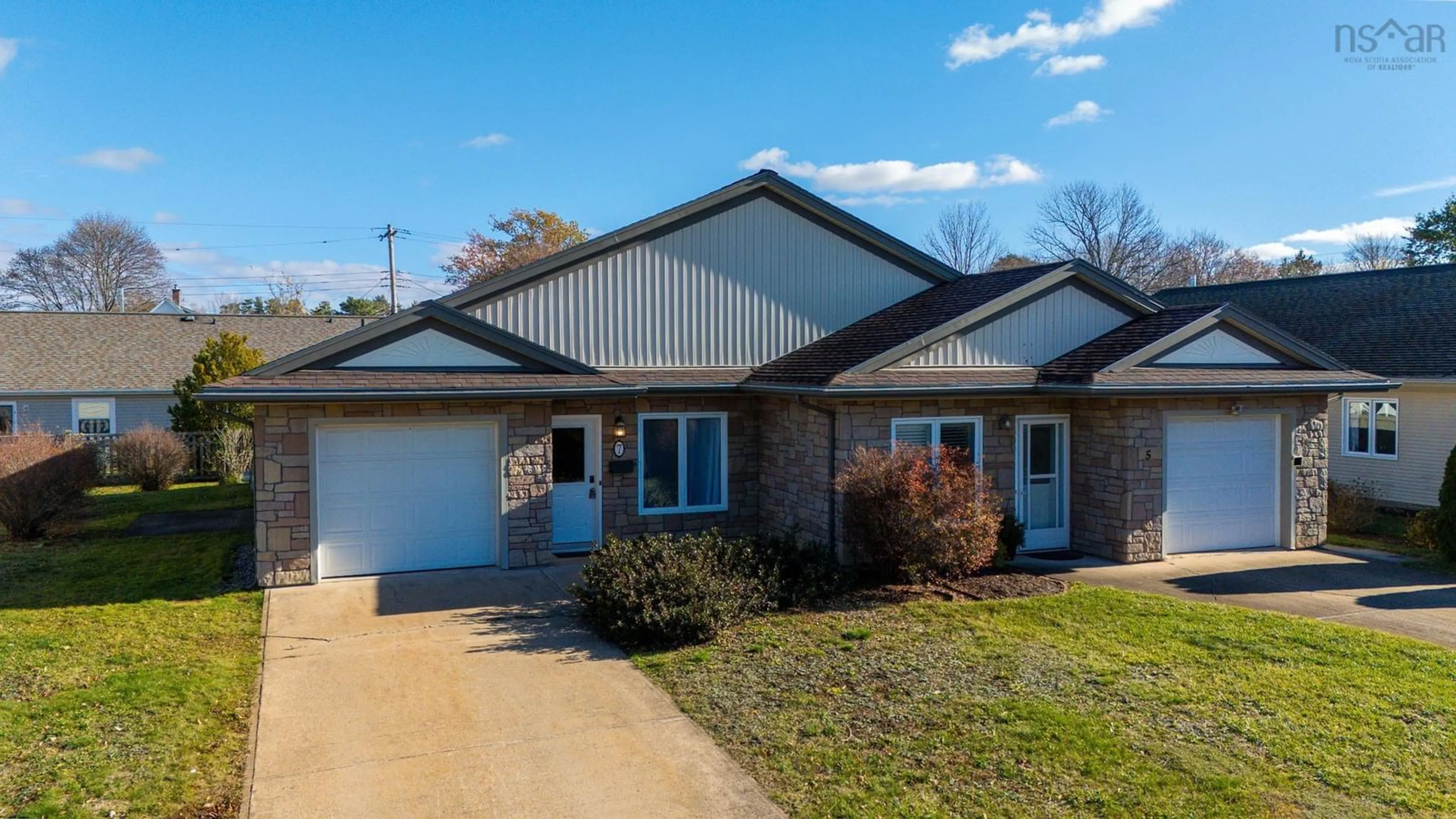 Home with brick exterior material, street for 7 Harris Pl, Wolfville Nova Scotia B4P 1T3