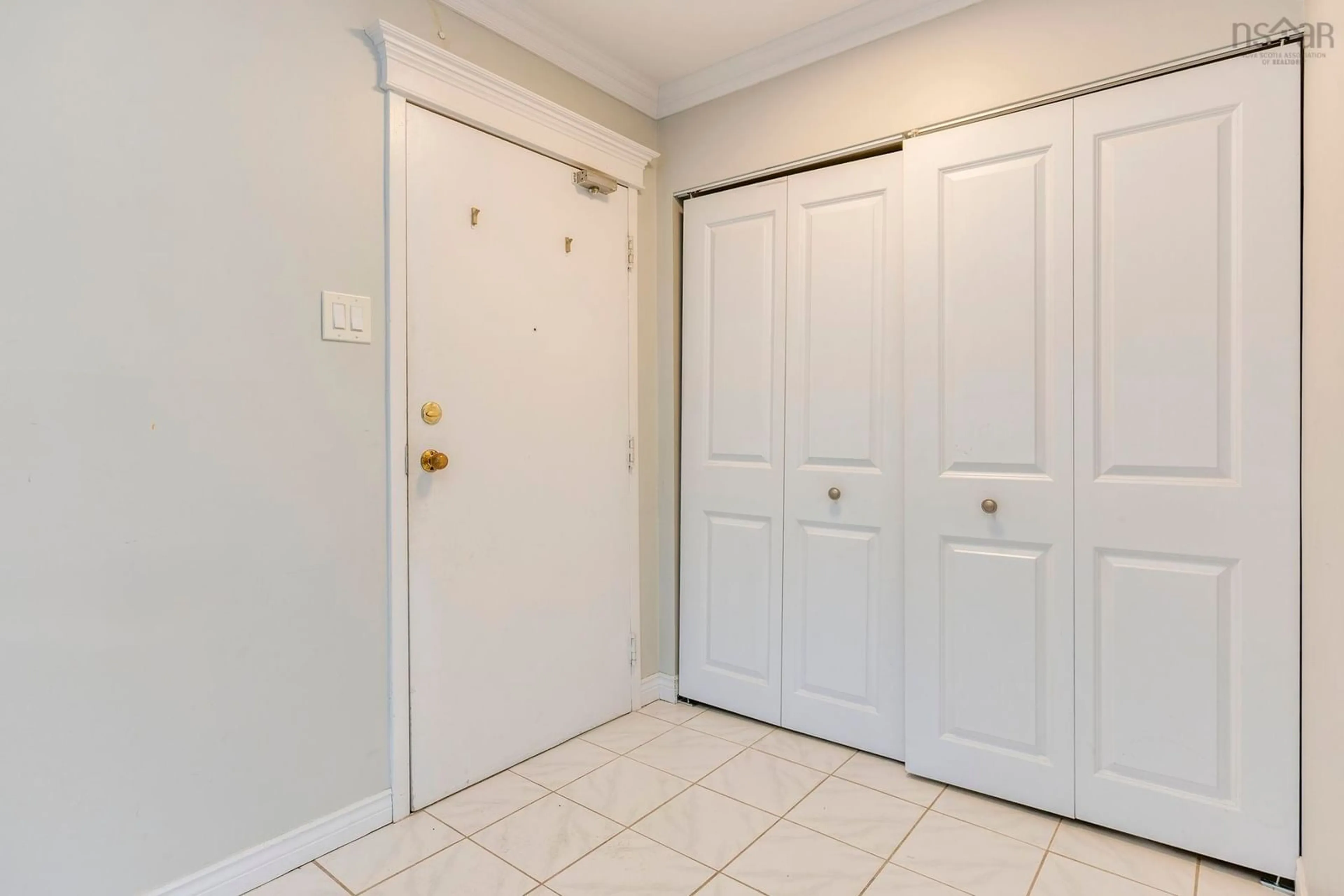 Indoor entryway for 120 Rutledge St #105, Bedford Nova Scotia B4A 1X6