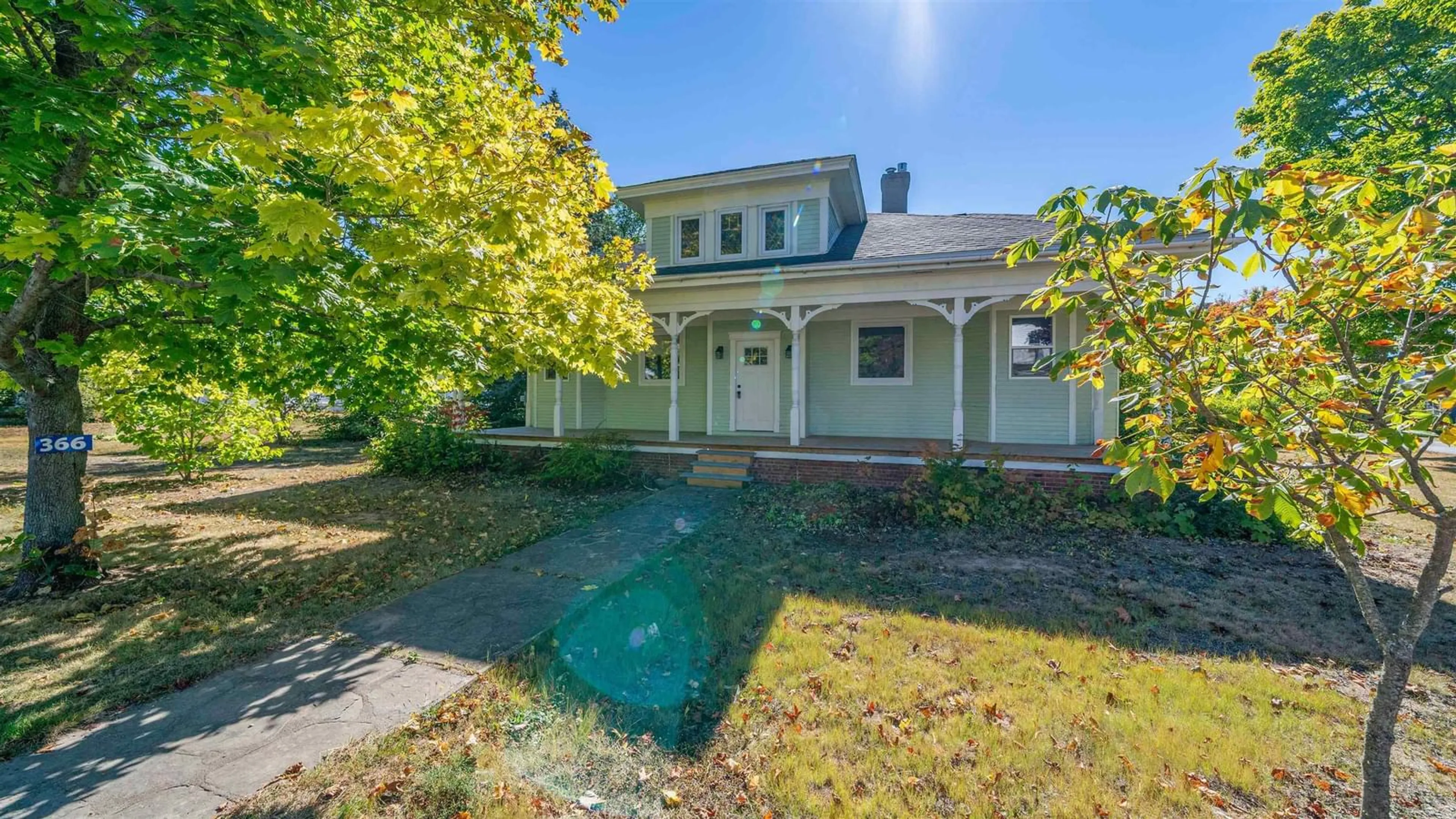 A pic from outside/outdoor area/front of a property/back of a property/a pic from drone, street for 366 Main St, Middleton Nova Scotia B0S 1P0