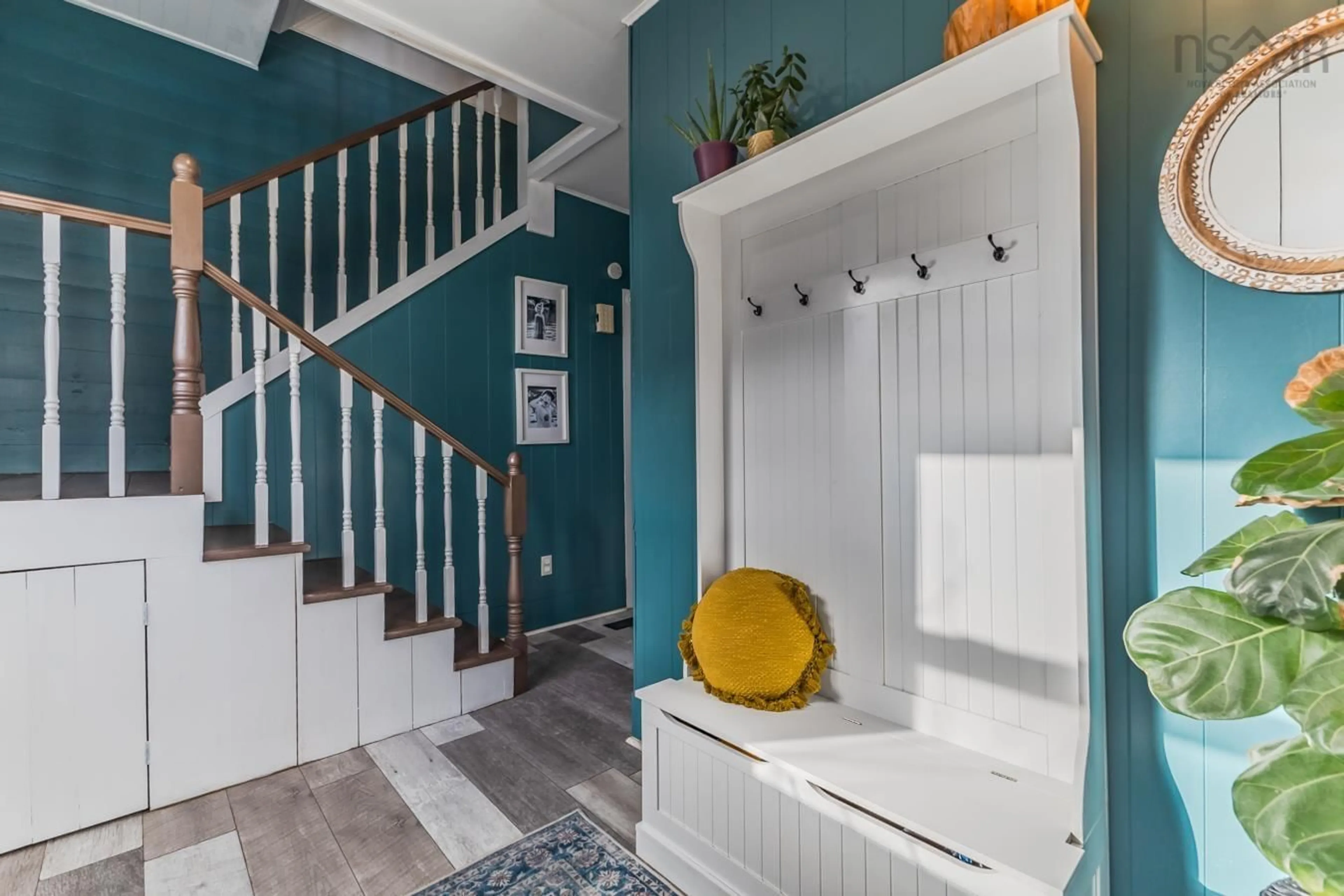 Indoor entryway for 303-305 Main St, Tatamagouche Nova Scotia B0K 1V0