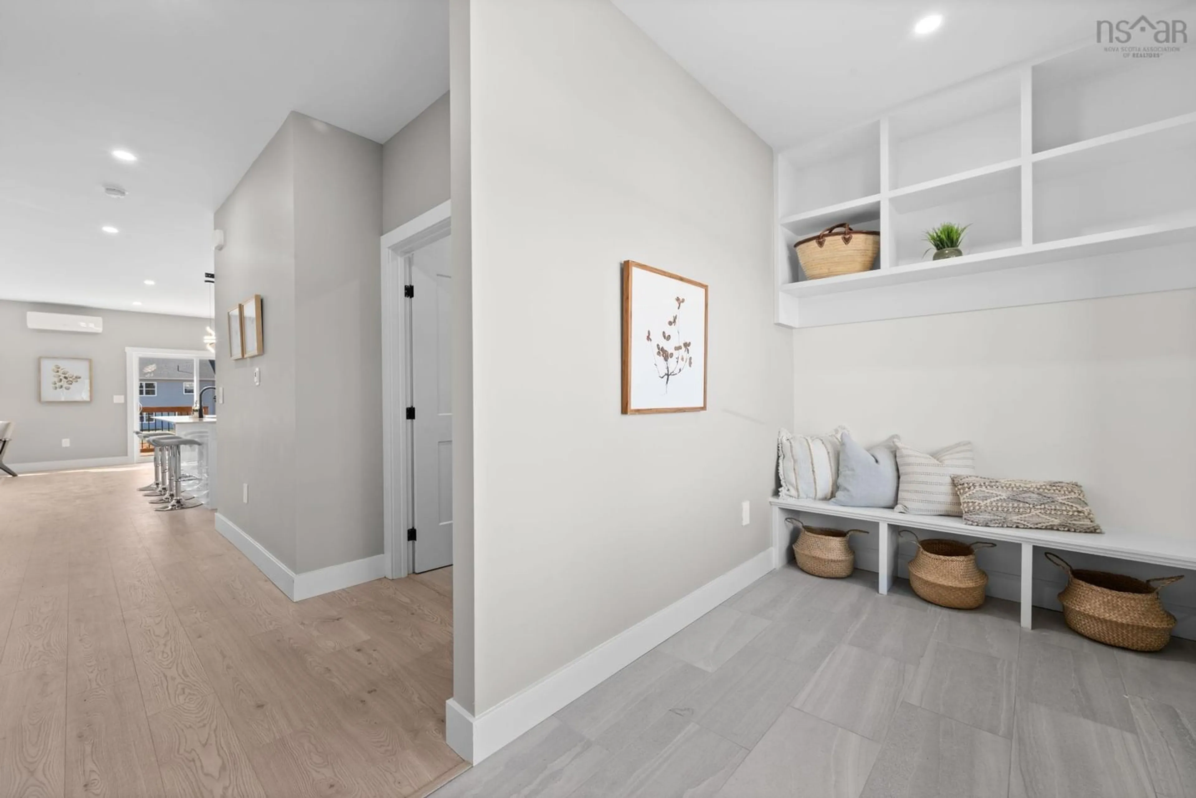 Indoor entryway for 34 Brianna Dr, Lantz Nova Scotia B2S 0K4