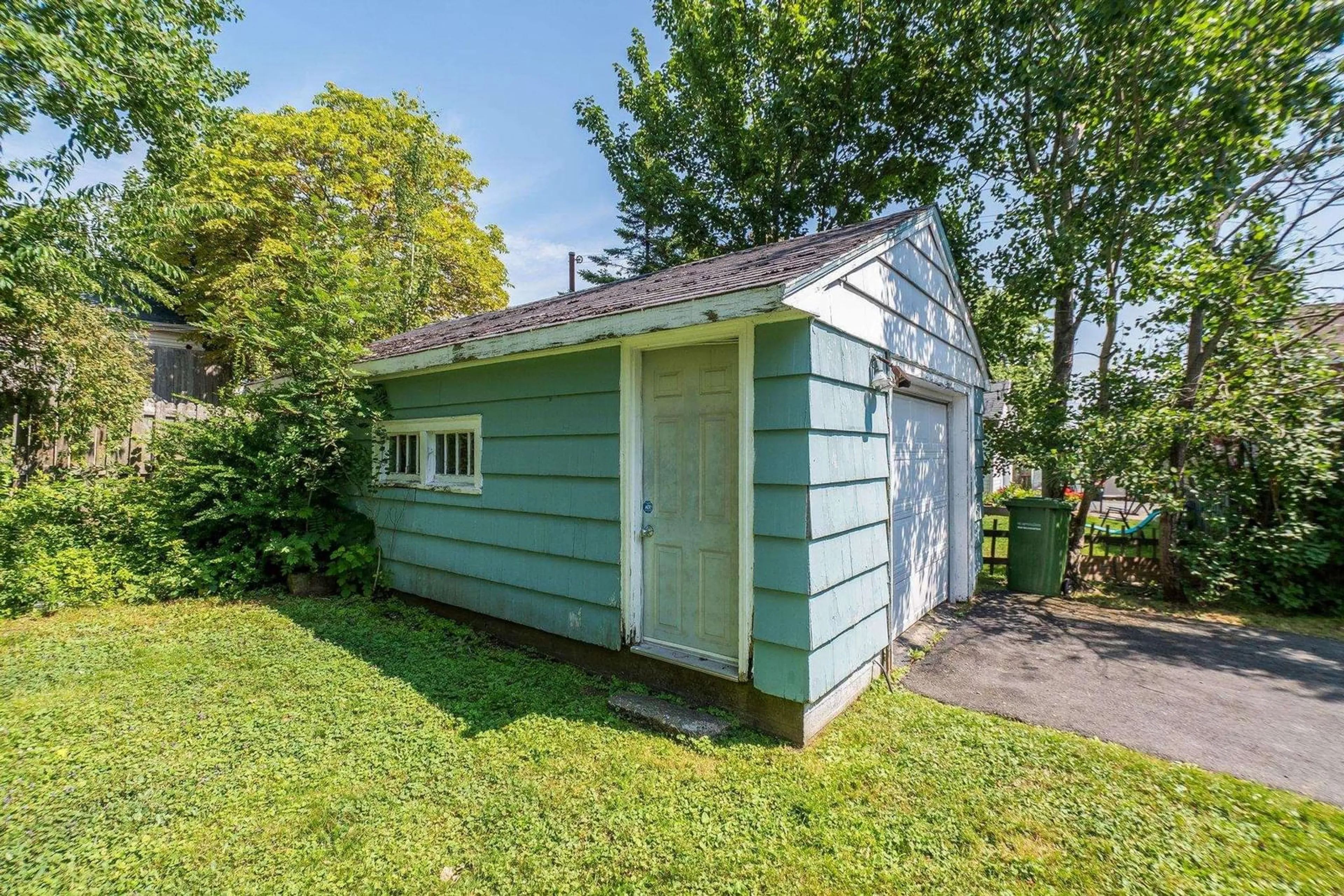 Shed for 13 Convoy Ave, Halifax Nova Scotia B3N 2P5