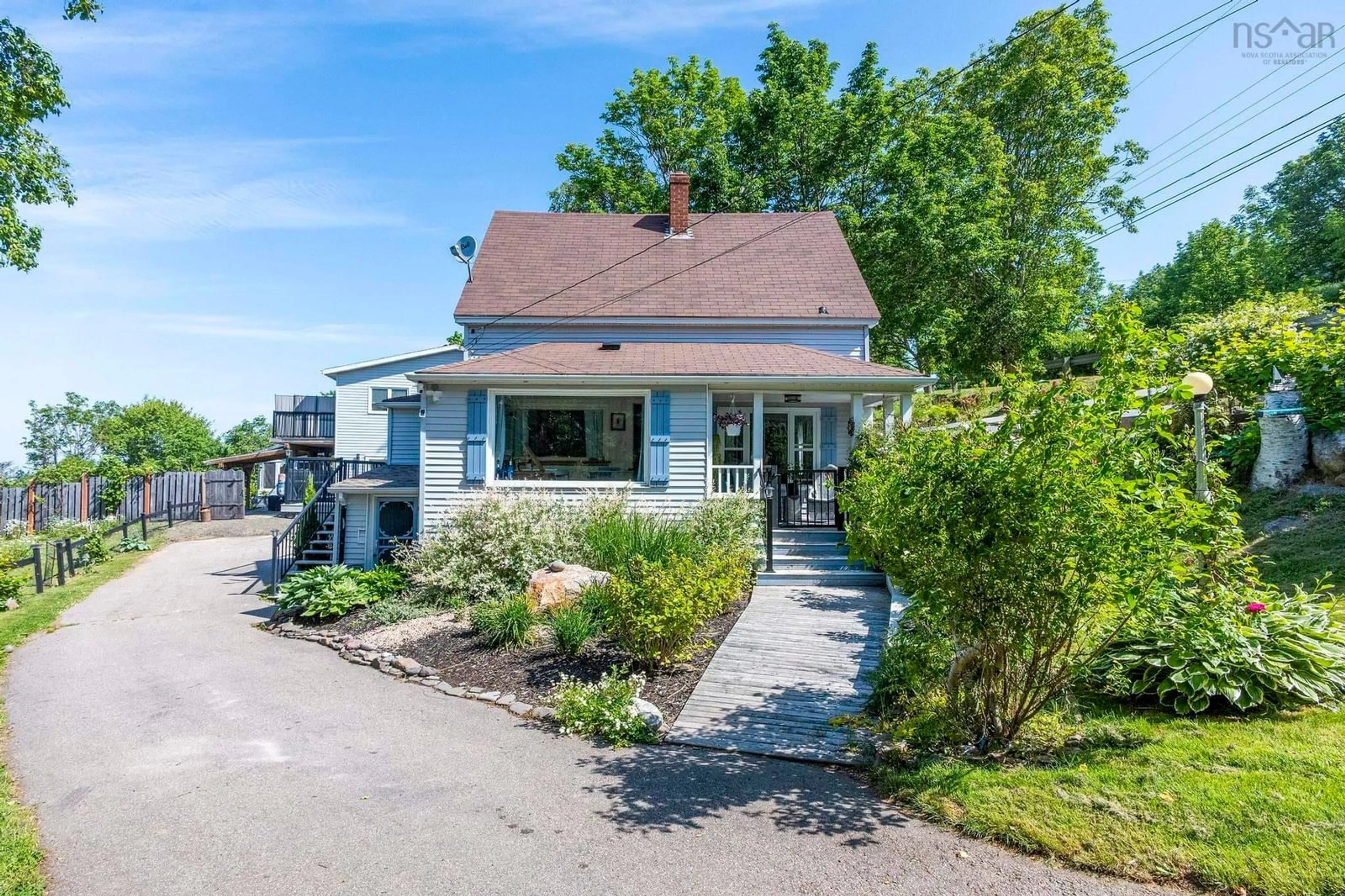 Patio, street for 608 Granville Rd, Victoria Beach Nova Scotia B0S 1A0