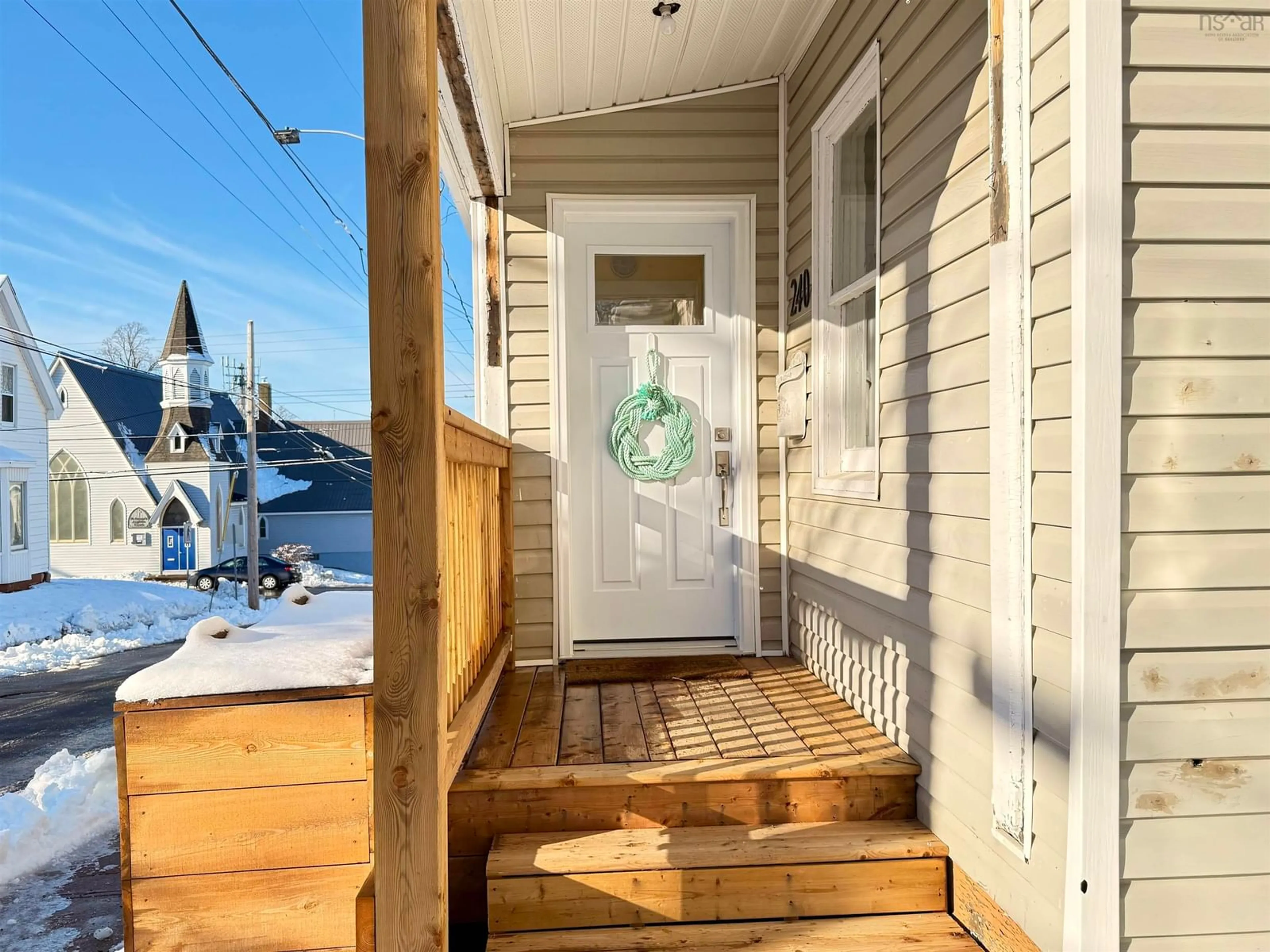 Indoor entryway for 240 Forbes Street, New Glasgow Nova Scotia B2H 4P4