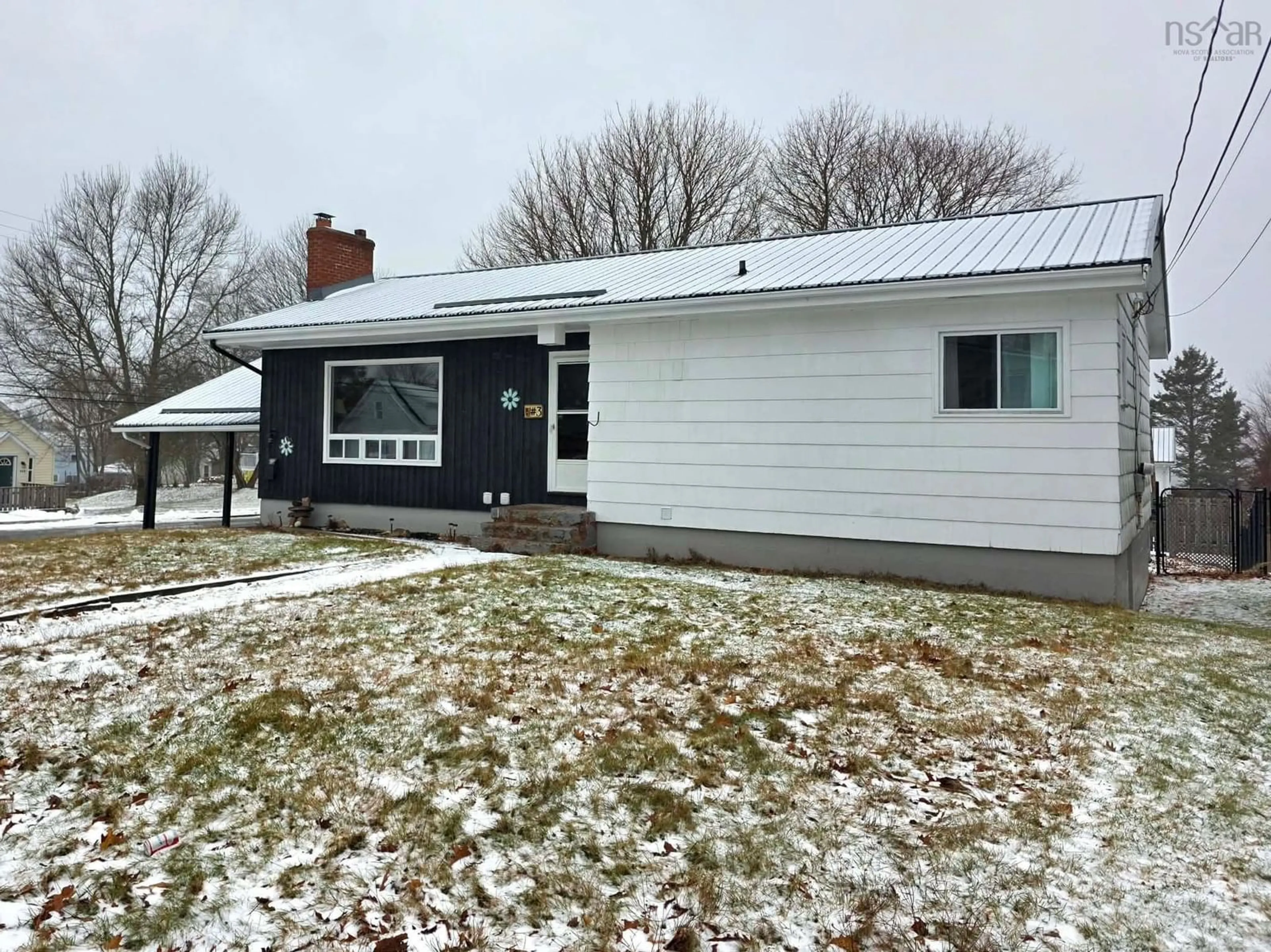 A pic from outside/outdoor area/front of a property/back of a property/a pic from drone, street for 3 Patterson Ave, Truro Nova Scotia B2N 1S6