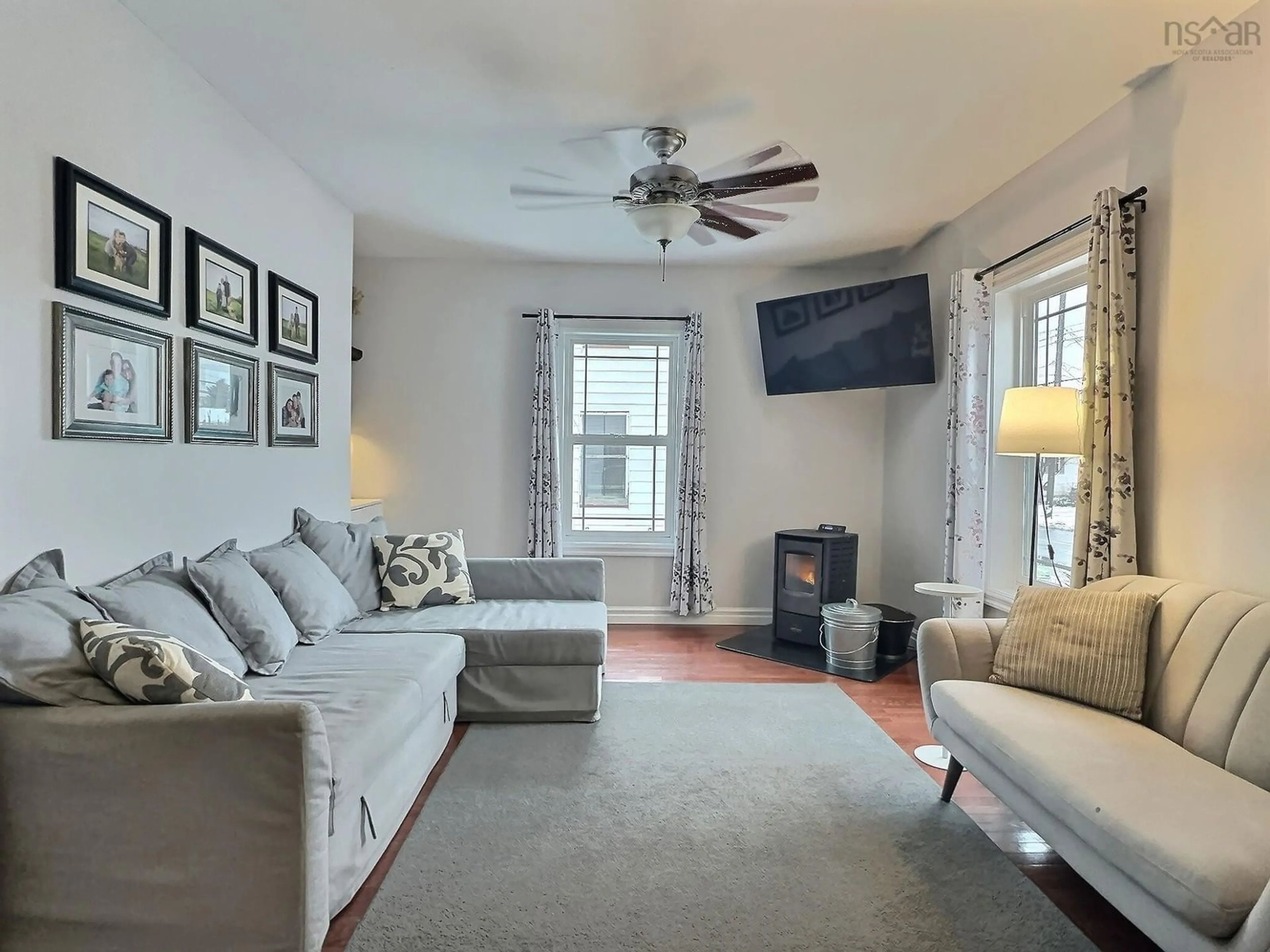 Living room with furniture, unknown for 355 Queen St, Truro Nova Scotia B2N 2C4