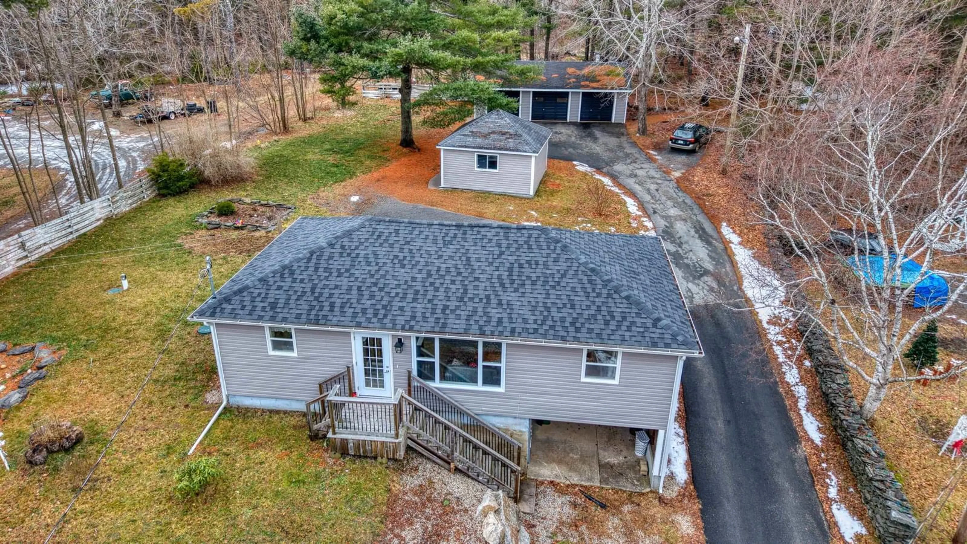 A pic from outside/outdoor area/front of a property/back of a property/a pic from drone, unknown for 27 Weagle Dr, Hebbville Nova Scotia B4V 6Z4
